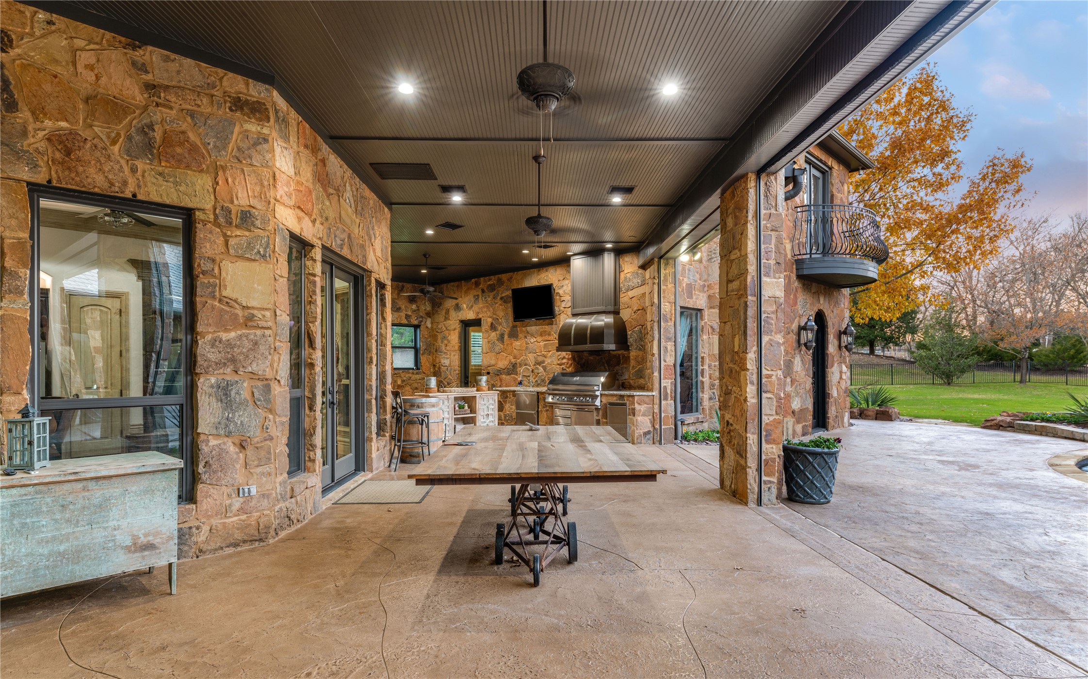 2656 Twelve Oaks Lane