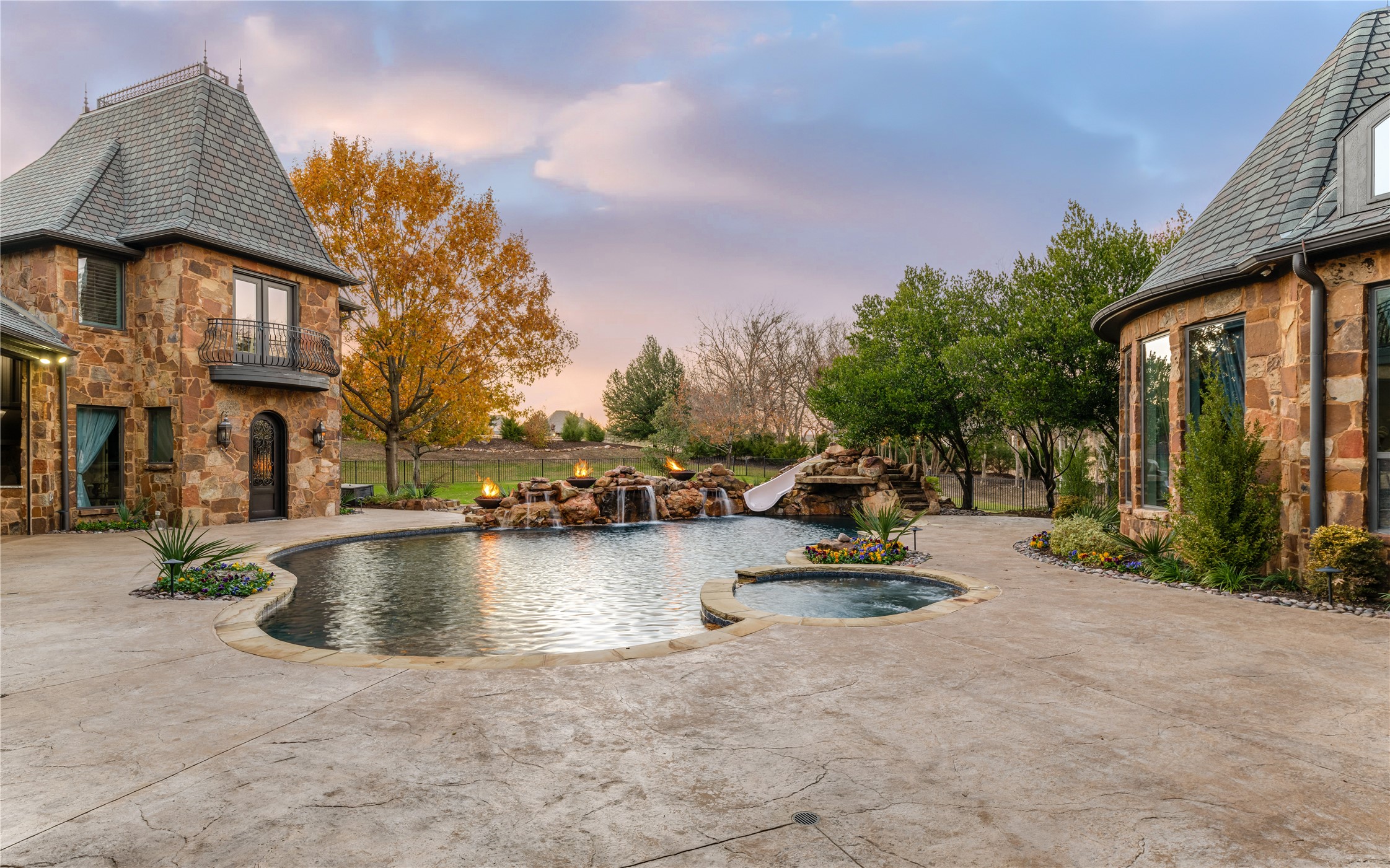 2656 Twelve Oaks Lane