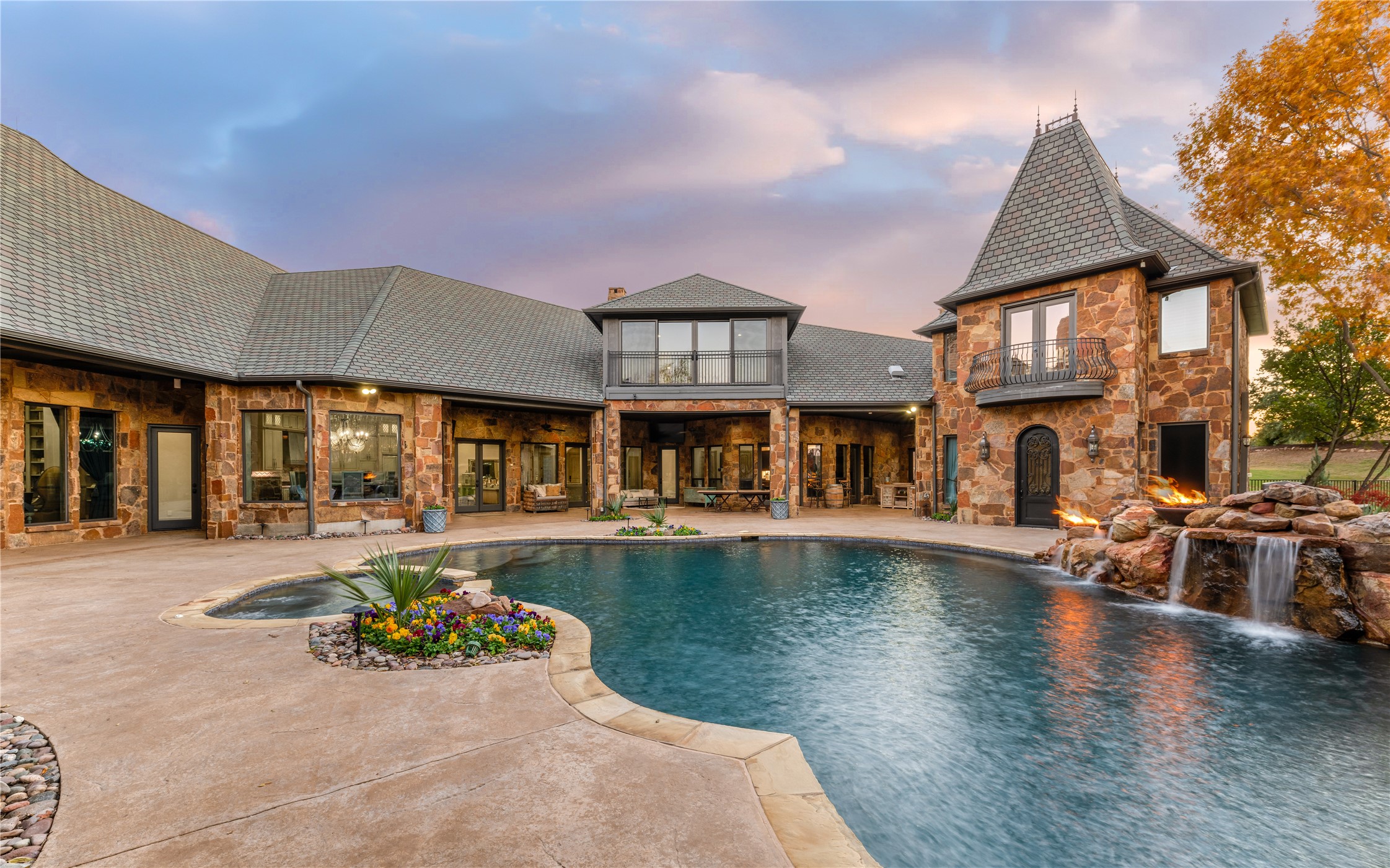 2656 Twelve Oaks Lane