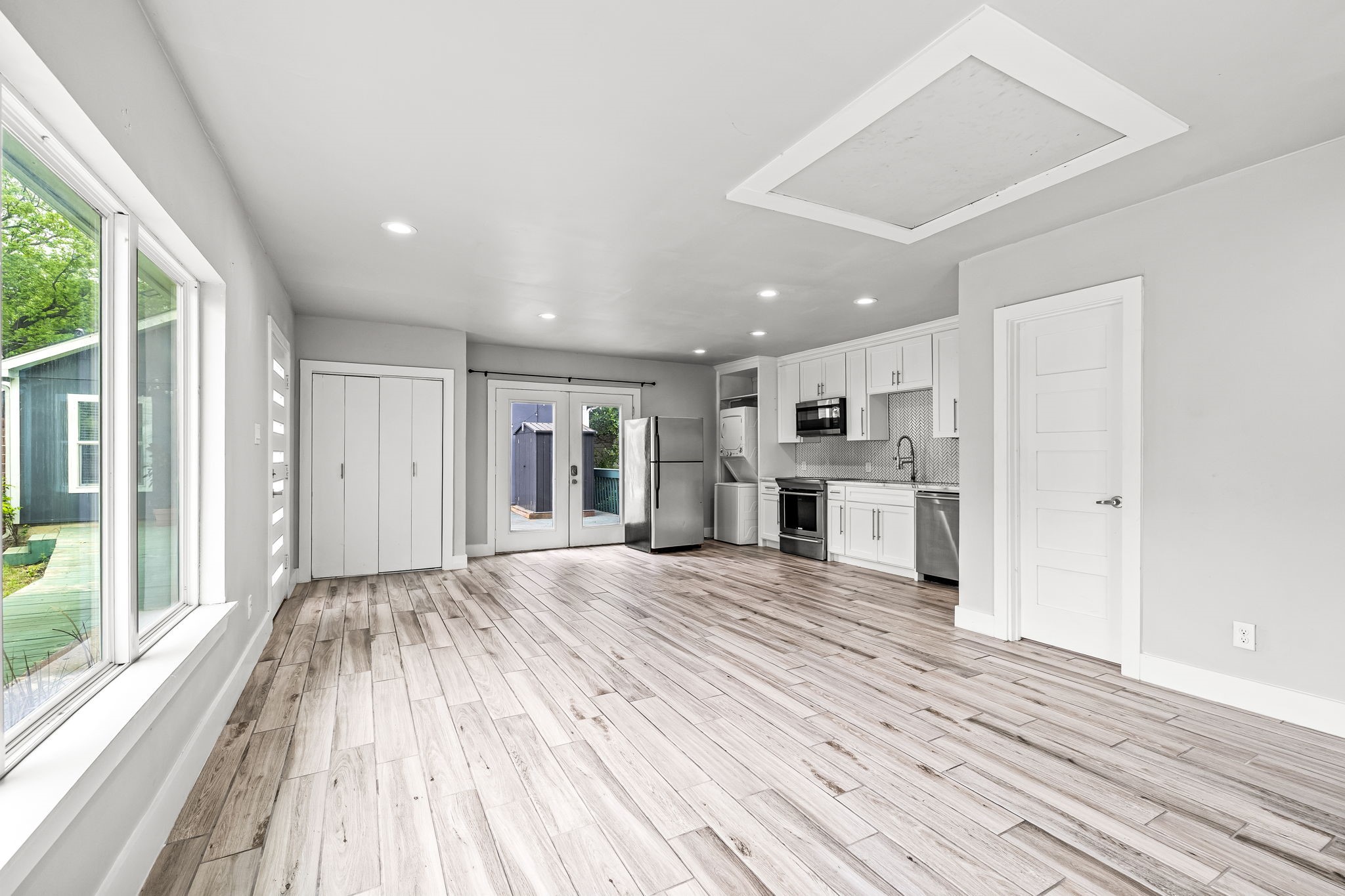 8911 Diceman Drive