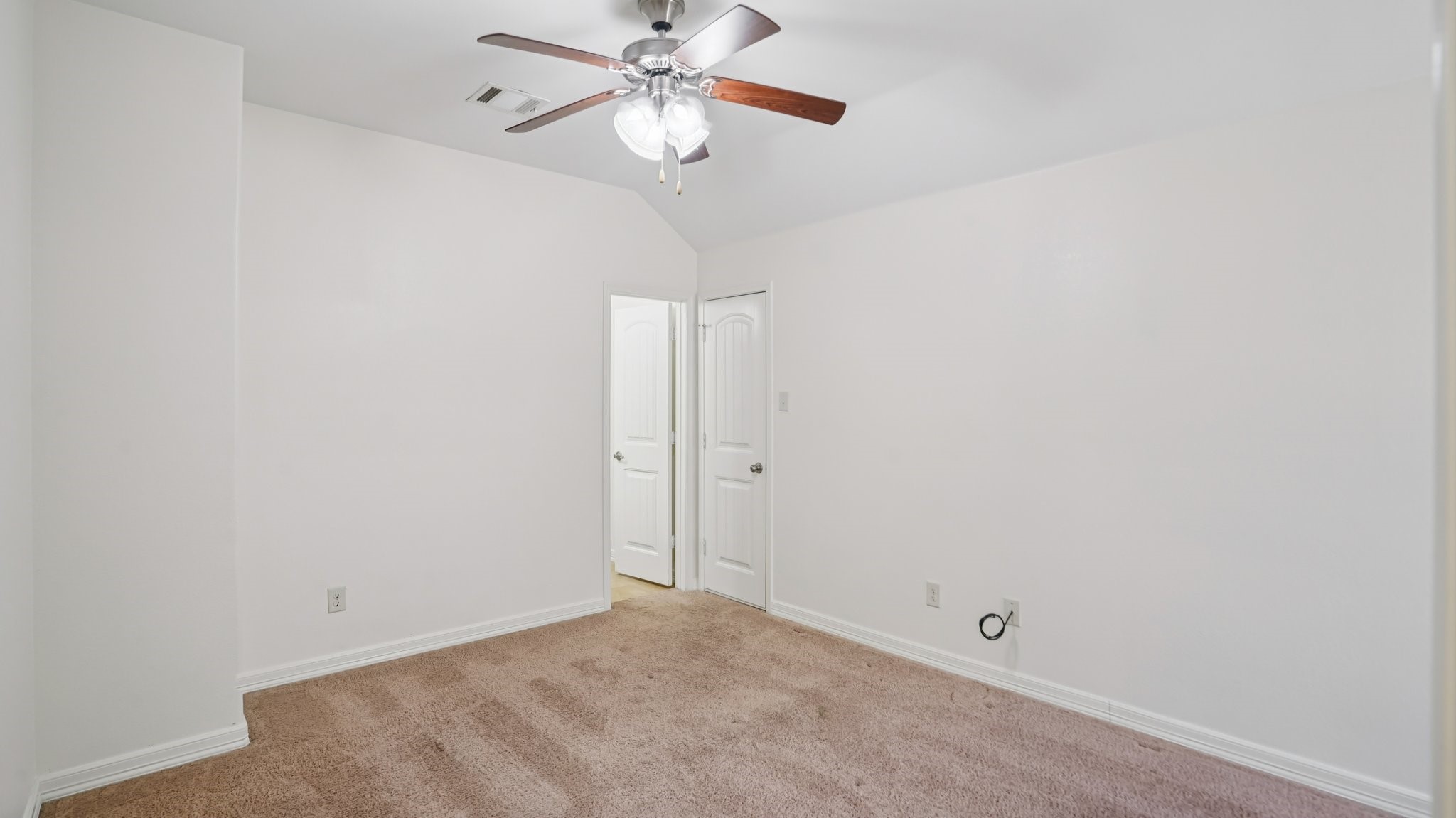 9904 Copperhead Lane
