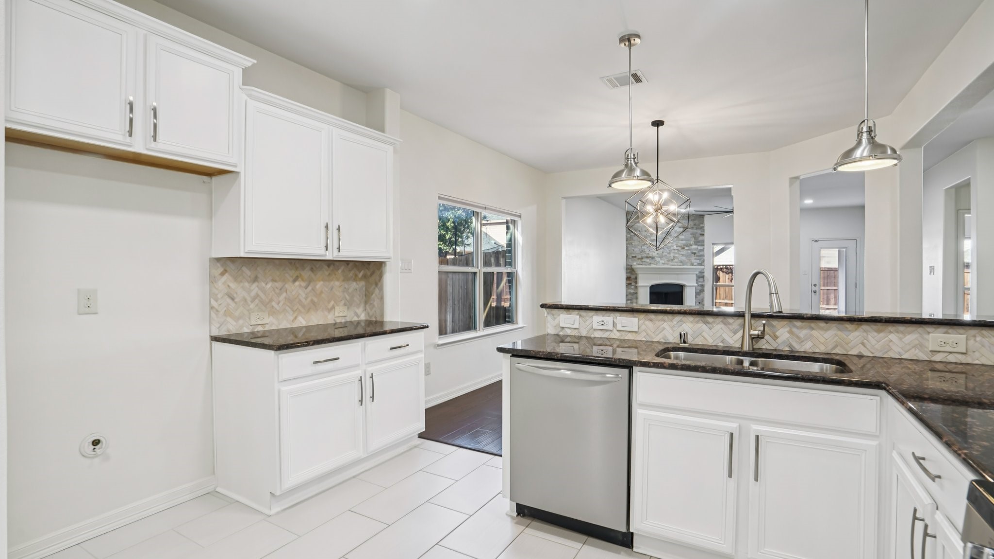 9904 Copperhead Lane