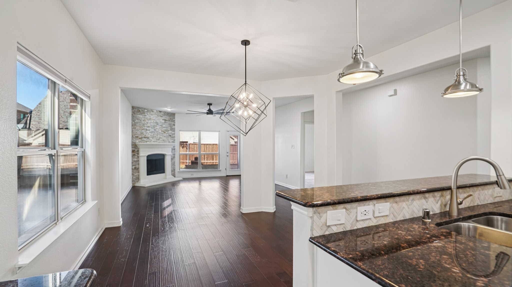 9904 Copperhead Lane