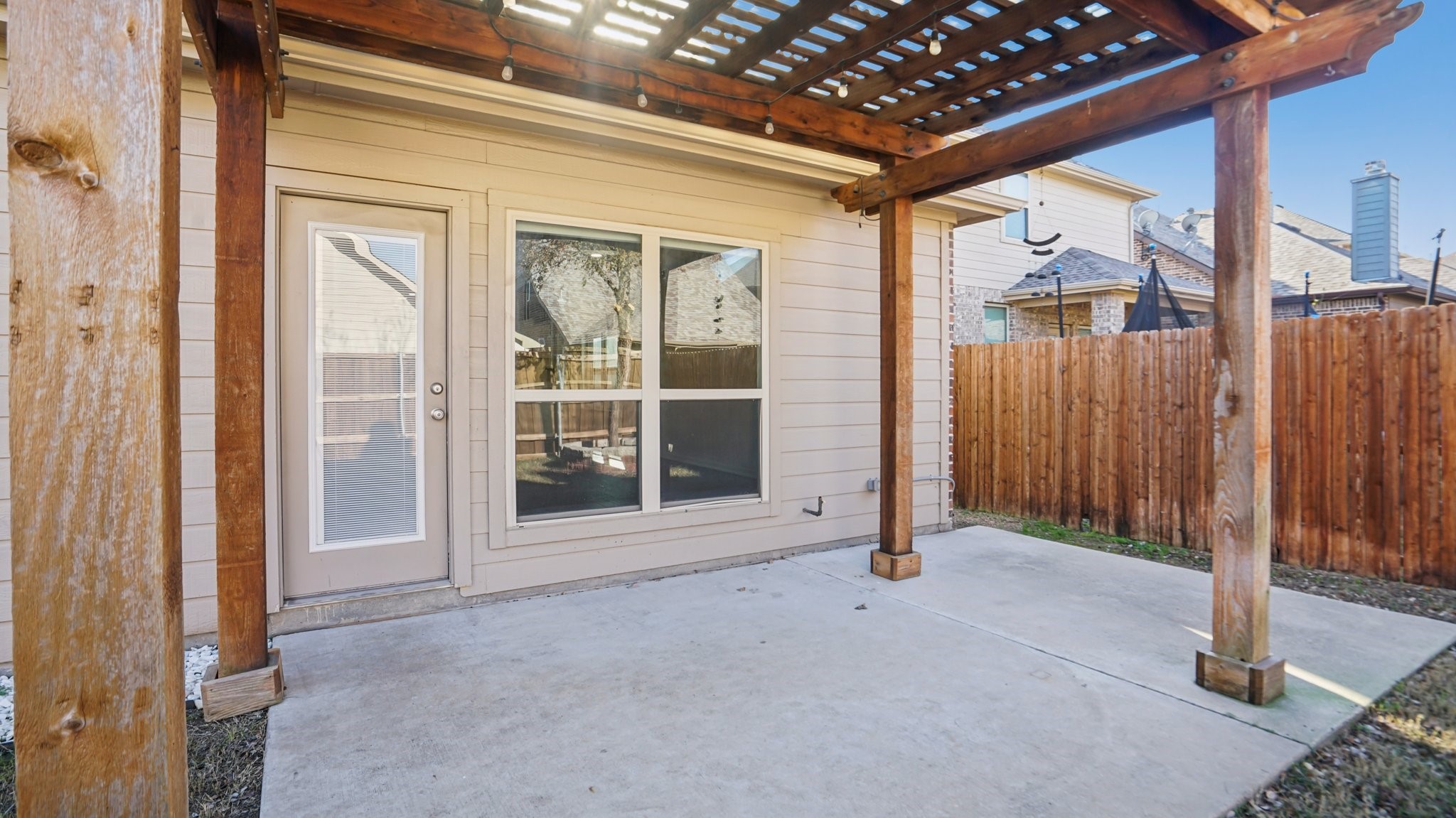 9904 Copperhead Lane