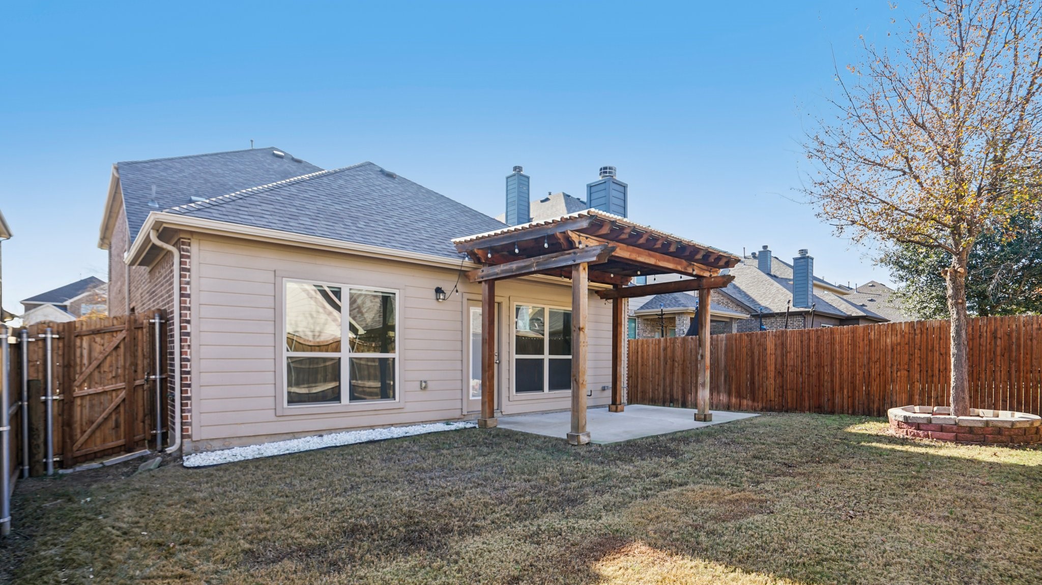 9904 Copperhead Lane