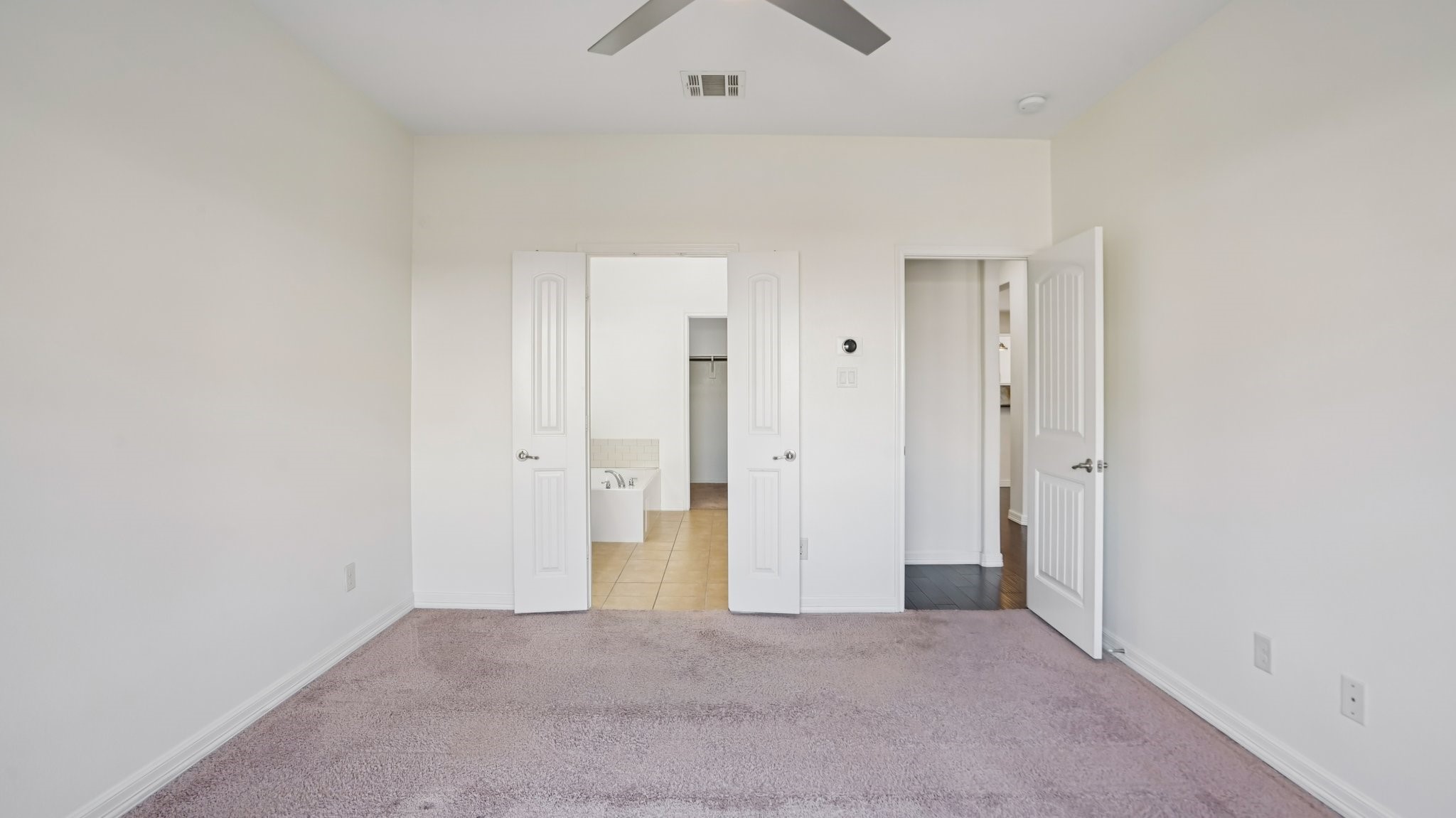 9904 Copperhead Lane