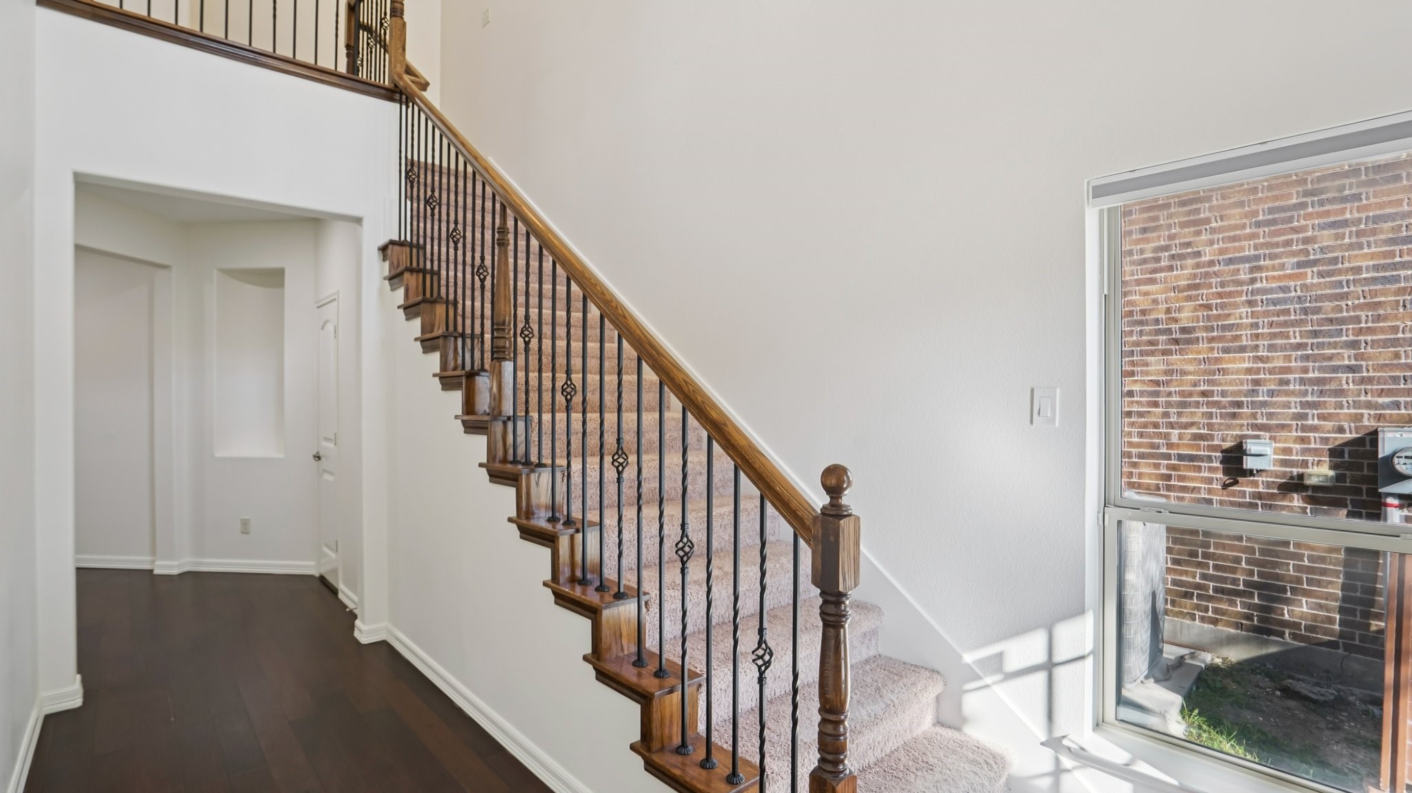 9904 Copperhead Lane