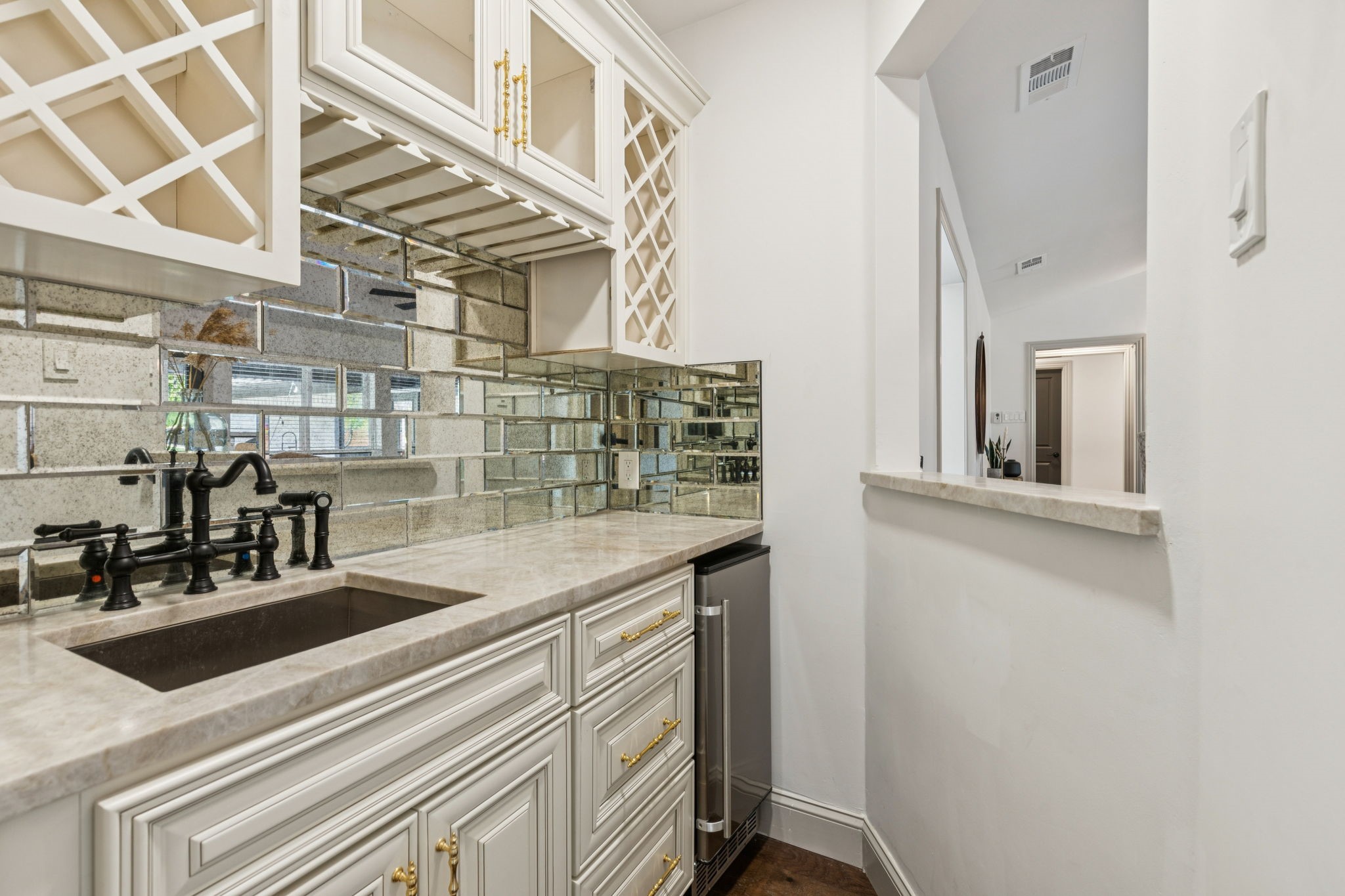 11023 Marsh Lane