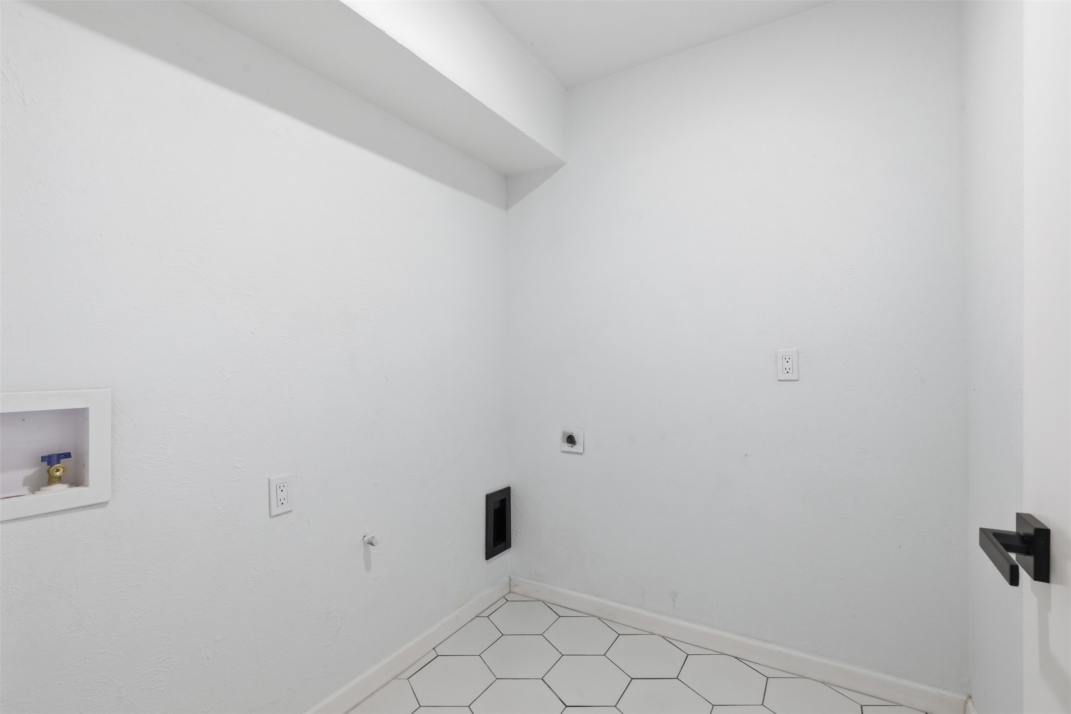 2520 Evans Drive