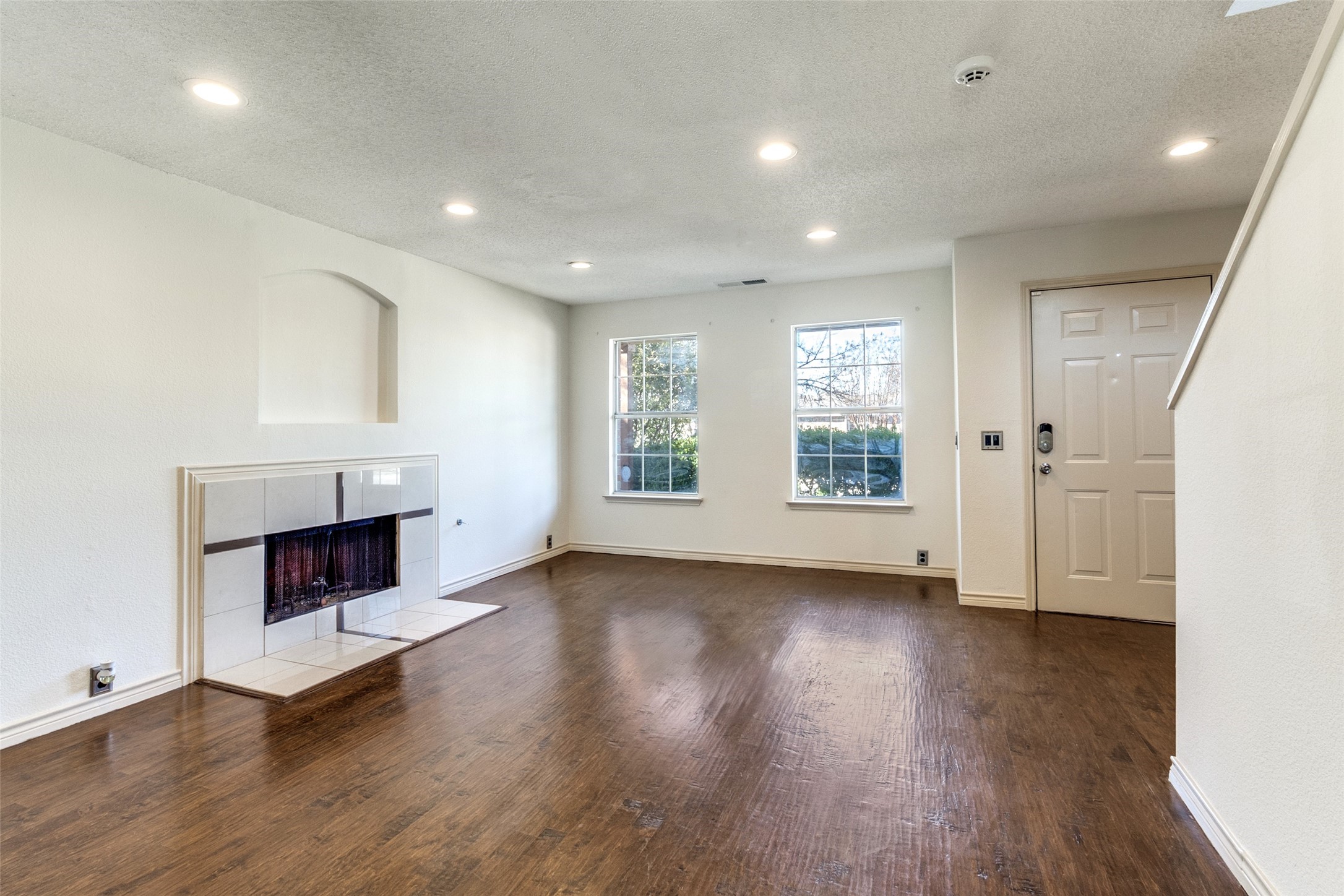 4910 Urban Avenue