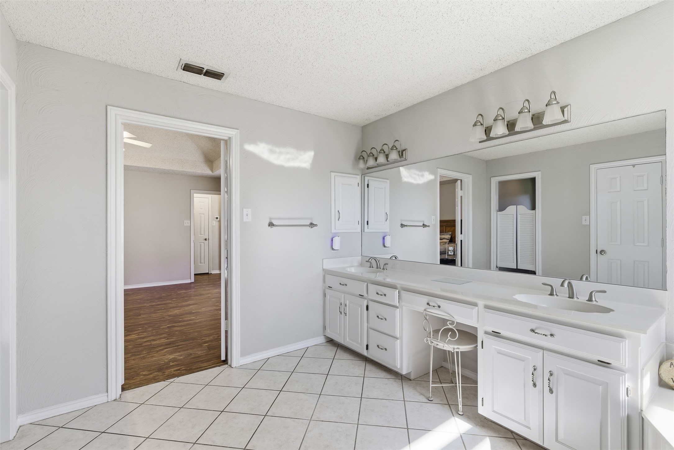 1133 Seminole Trail