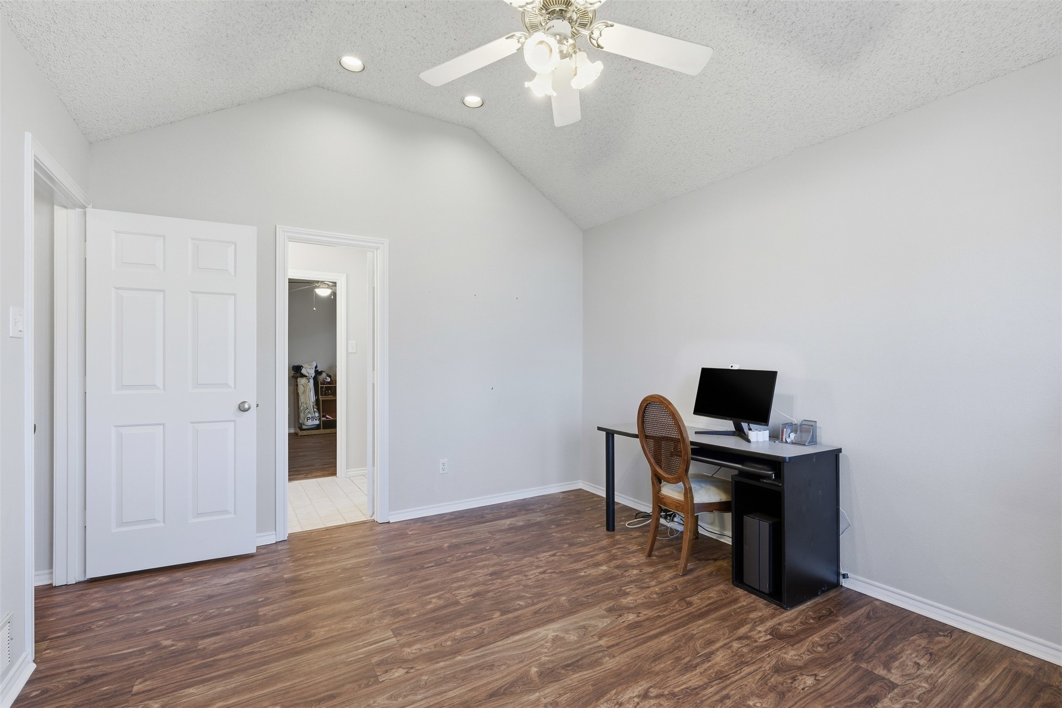 1133 Seminole Trail