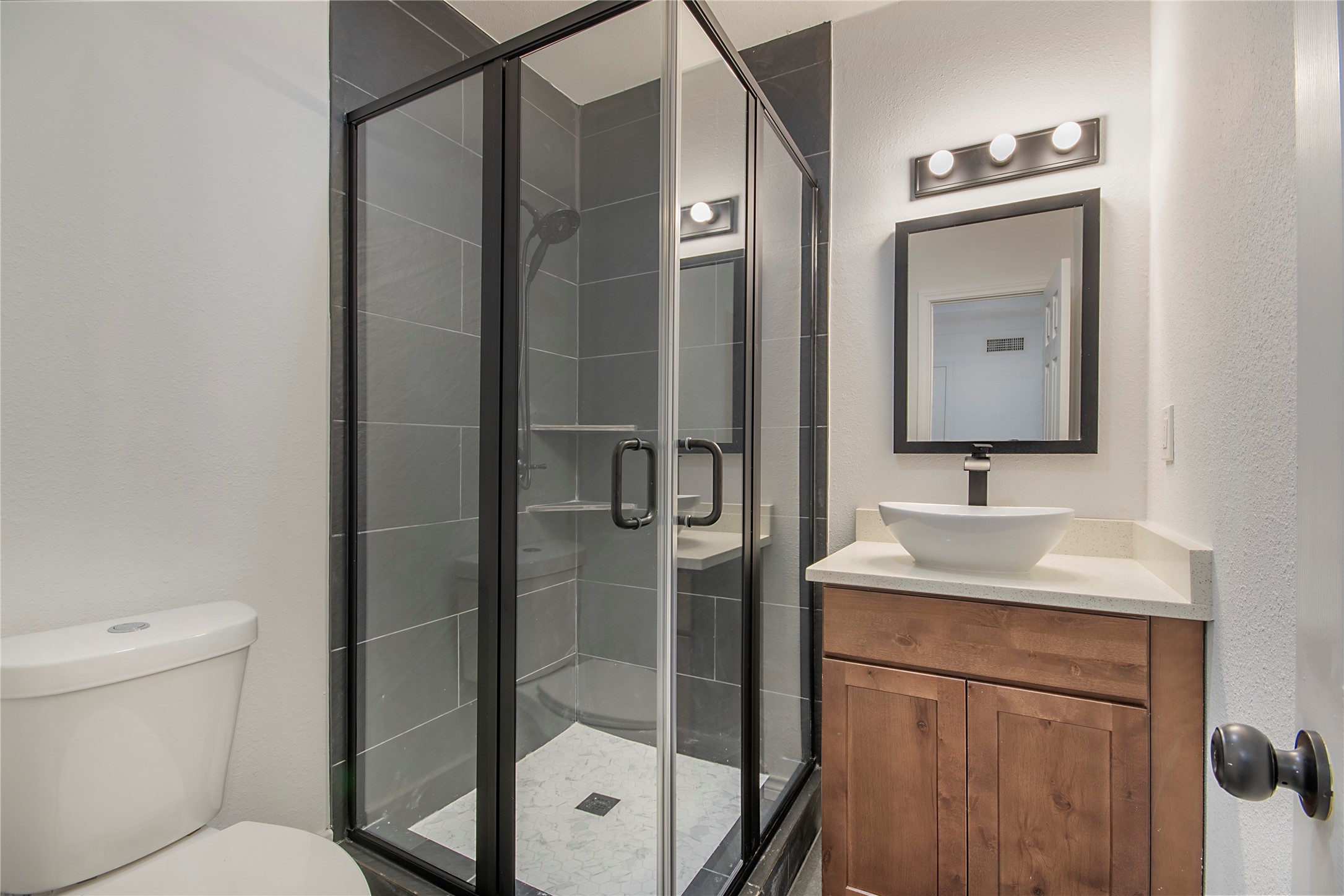 2510 Gladiolus Lane