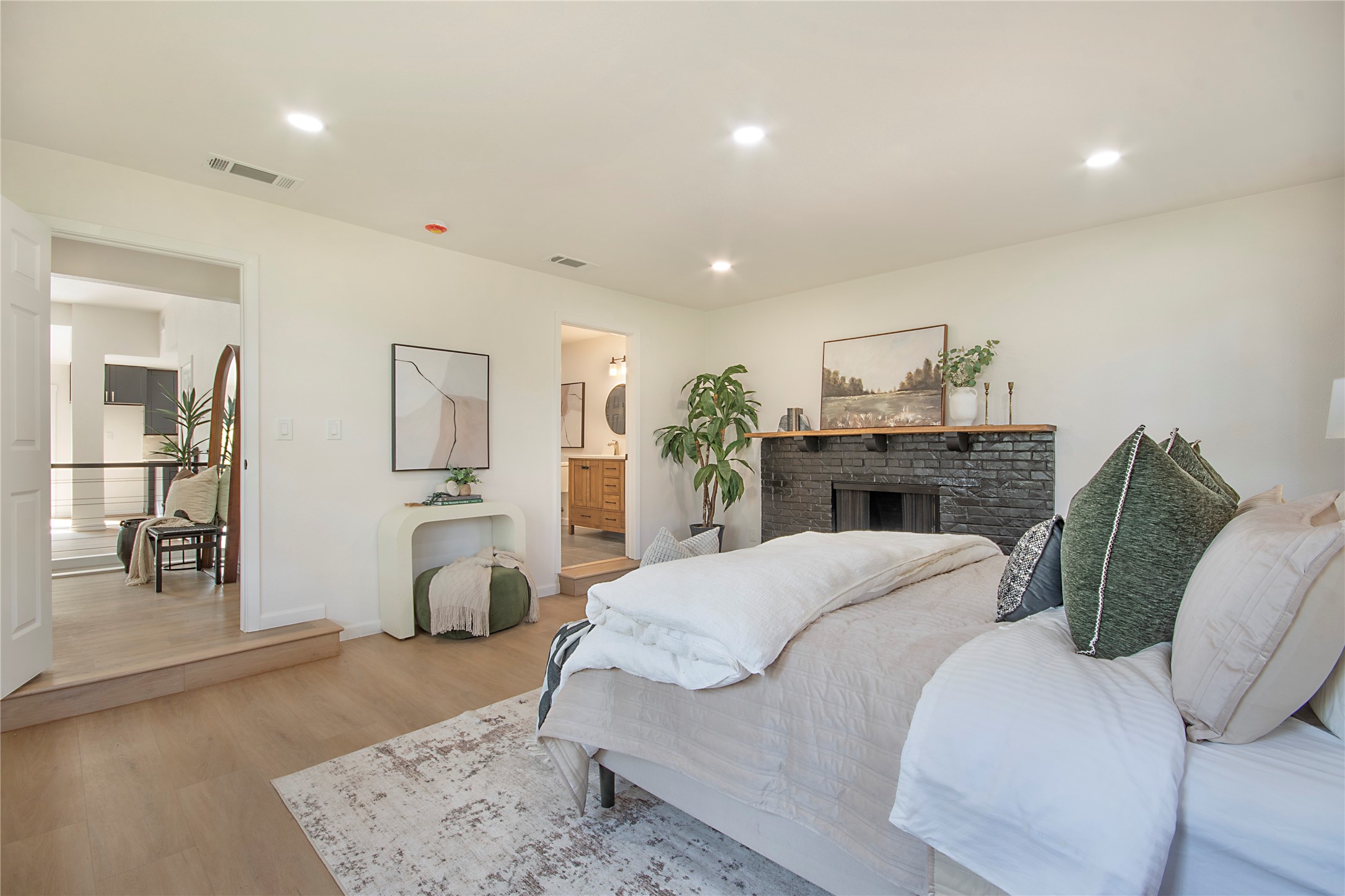 2510 Gladiolus Lane
