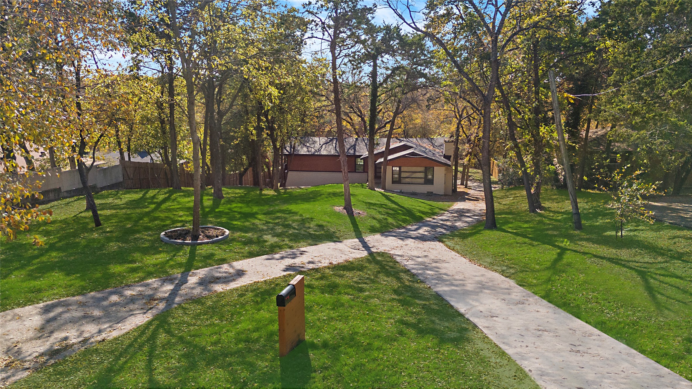 2510 Gladiolus Lane