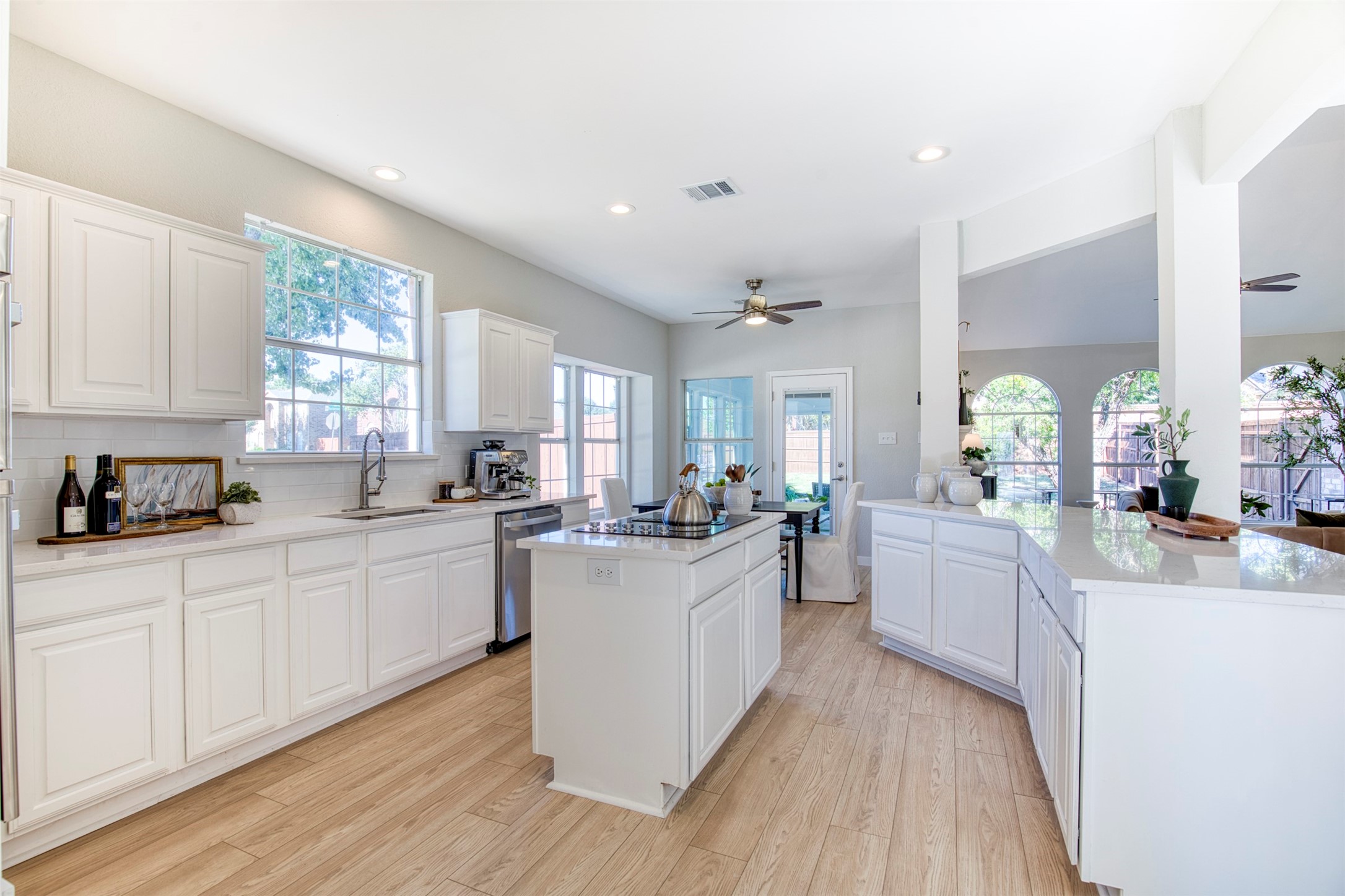 5202 Orlando Circle