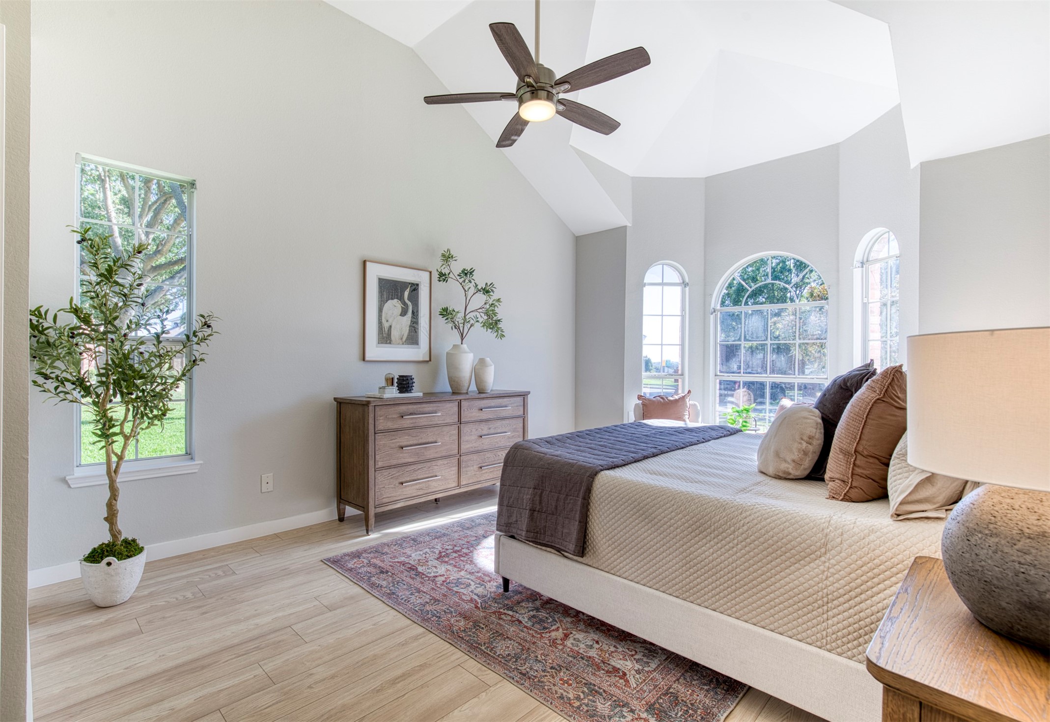 5202 Orlando Circle