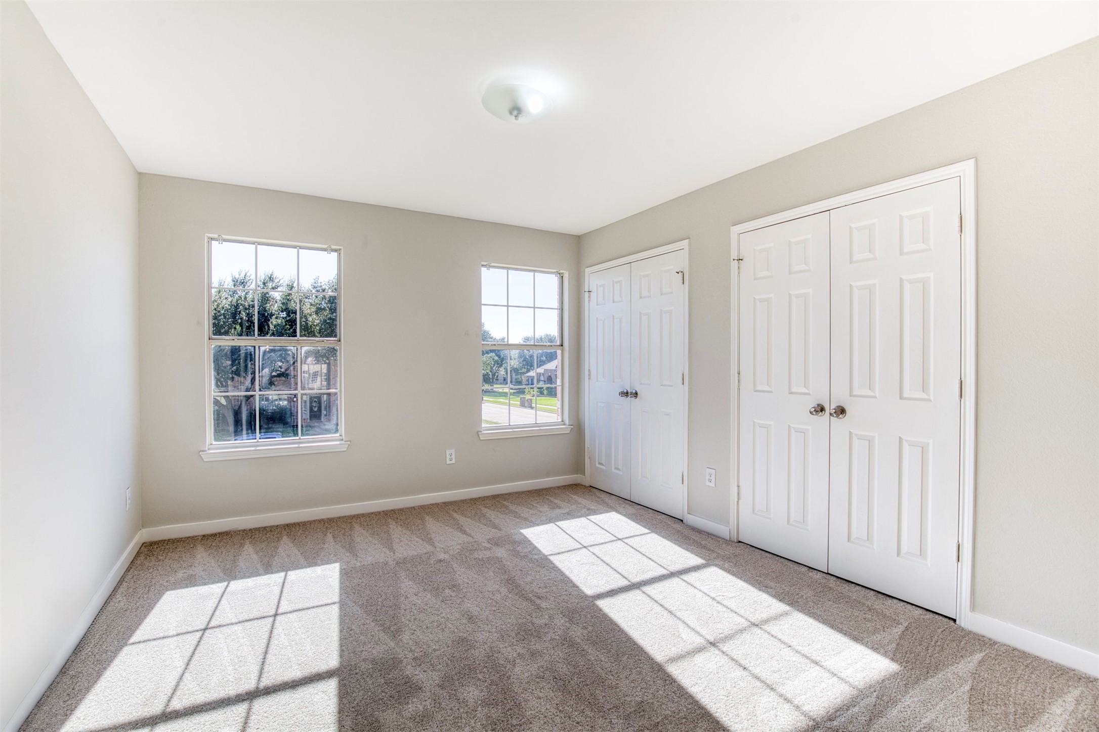 5202 Orlando Circle