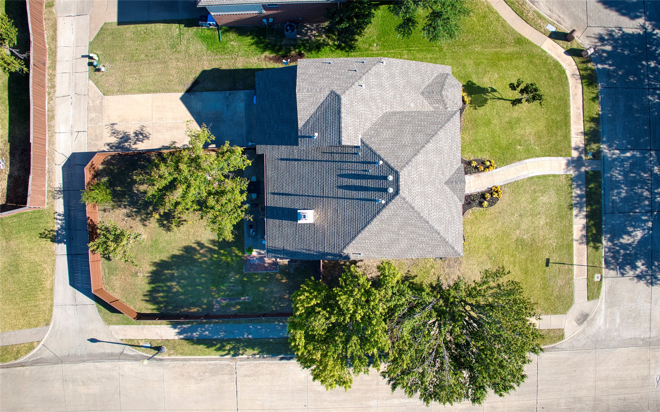 5202 Orlando Circle