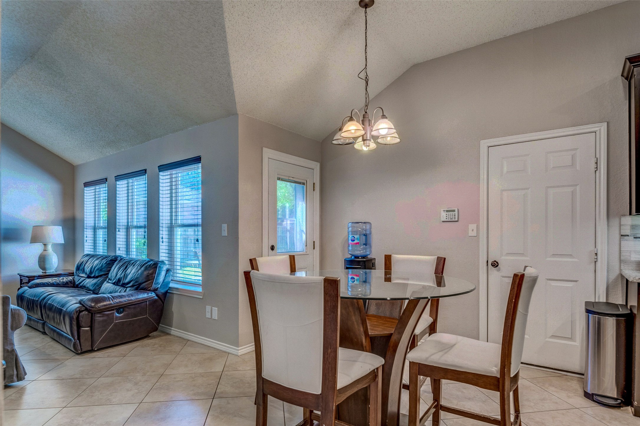 11812 Canoe Road