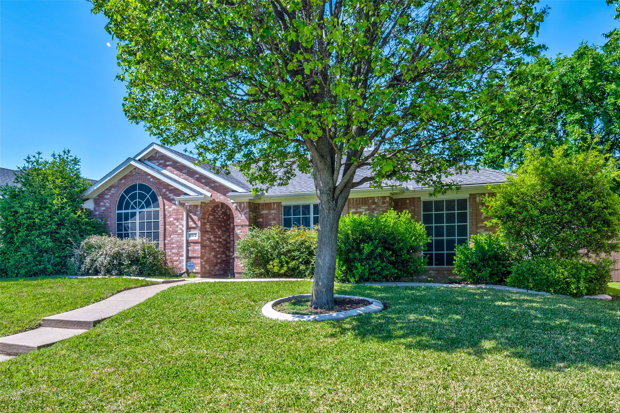 11812 Canoe Road