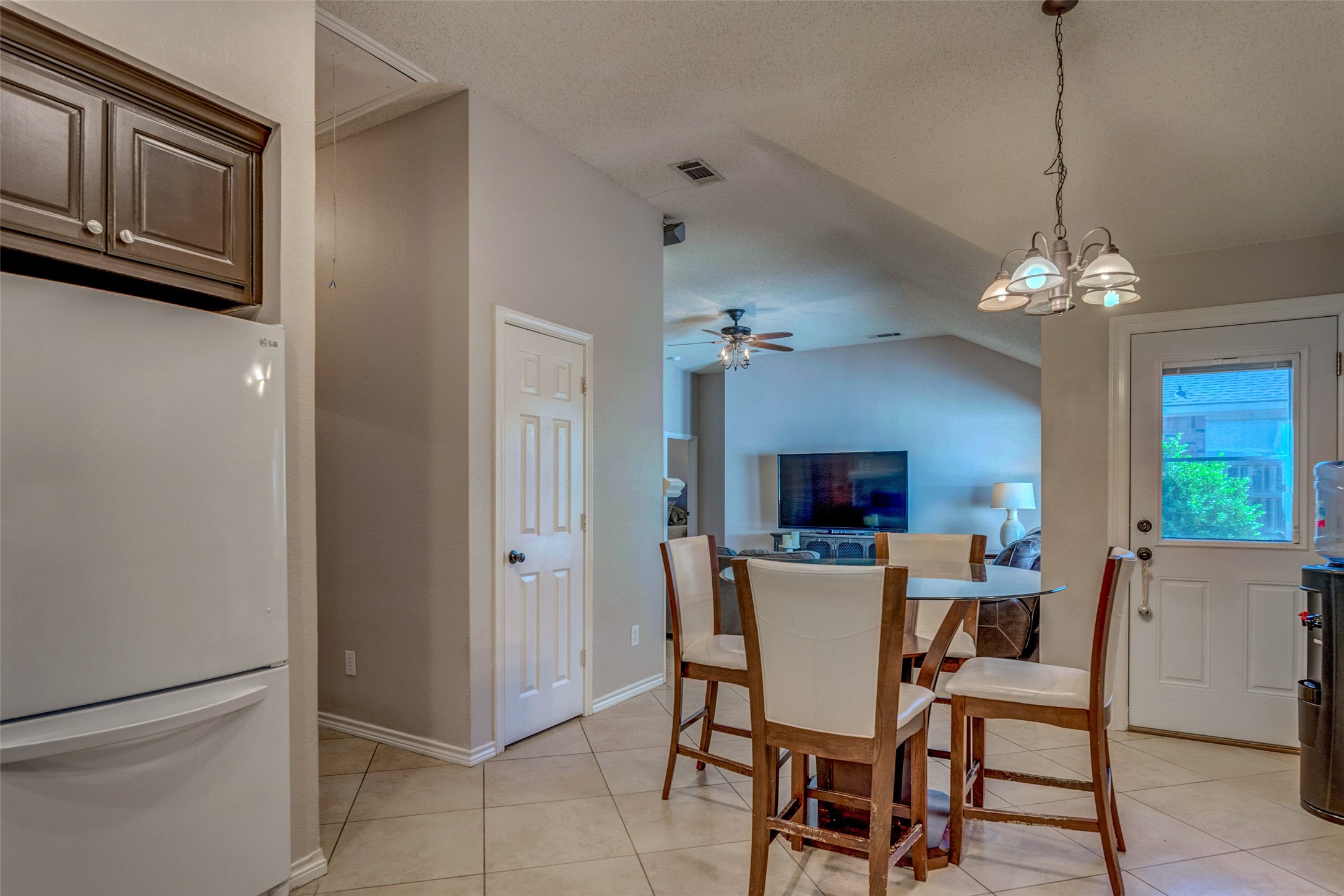 11812 Canoe Road