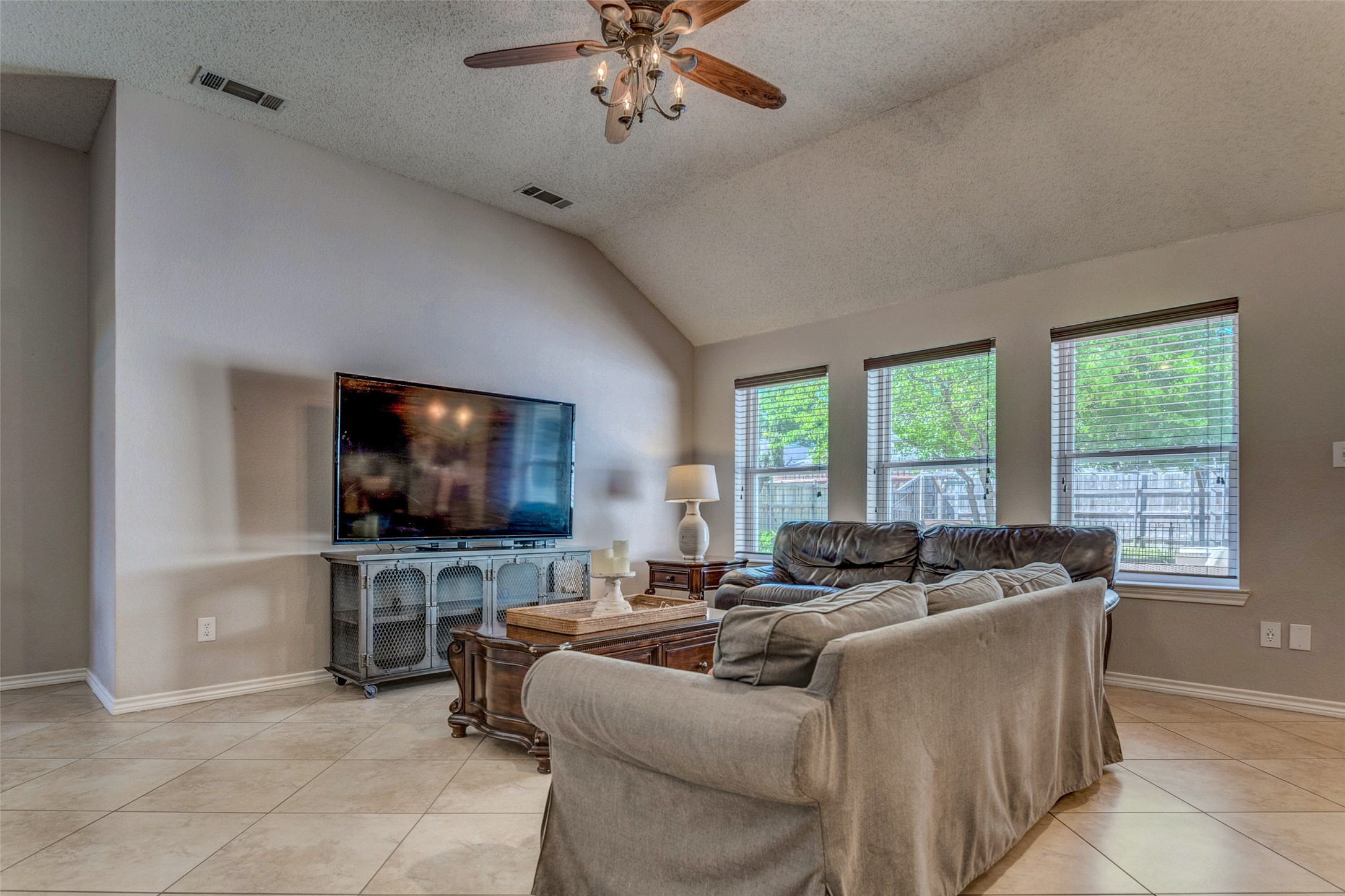 11812 Canoe Road