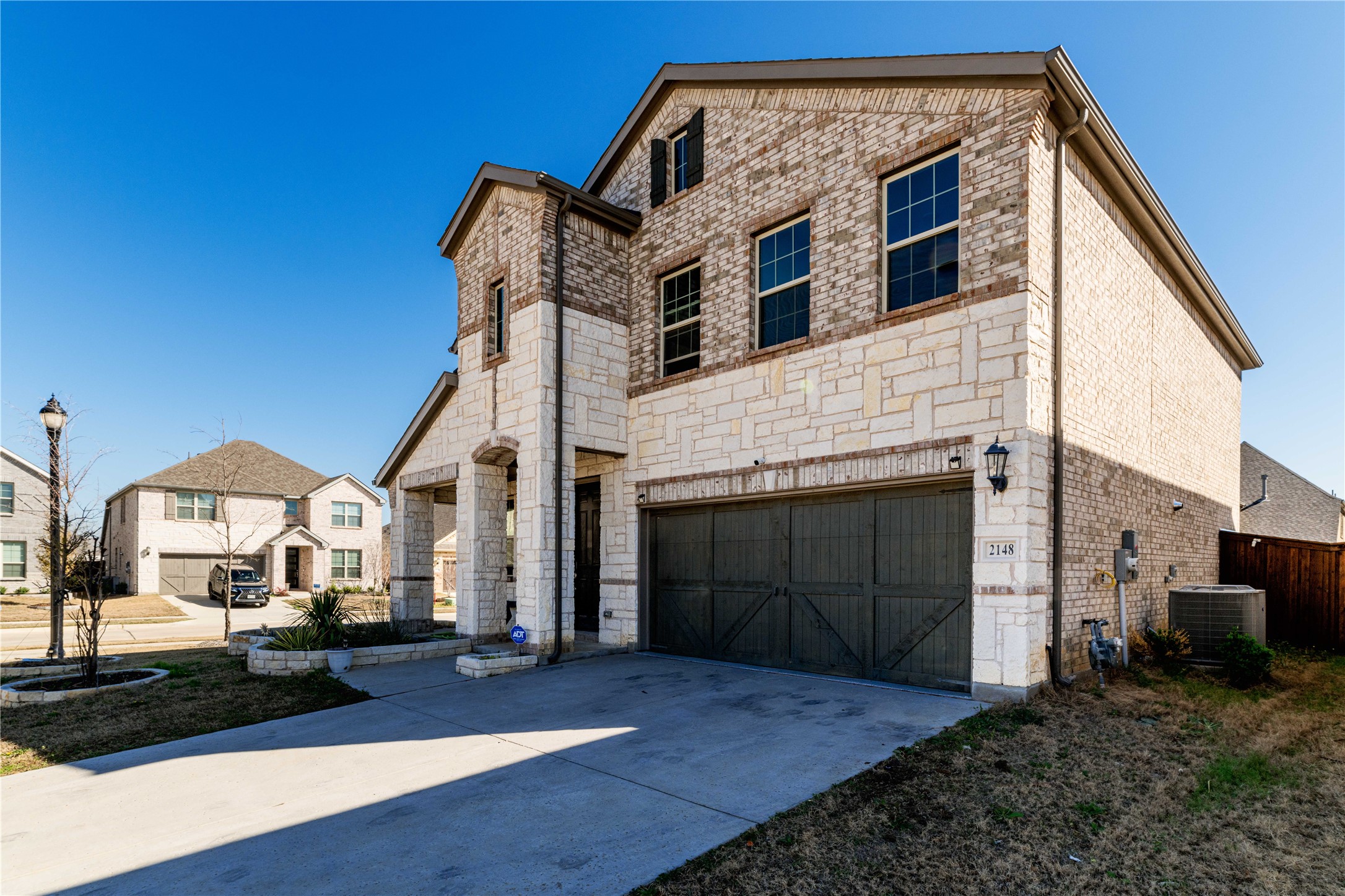 2148 Chapman Lane