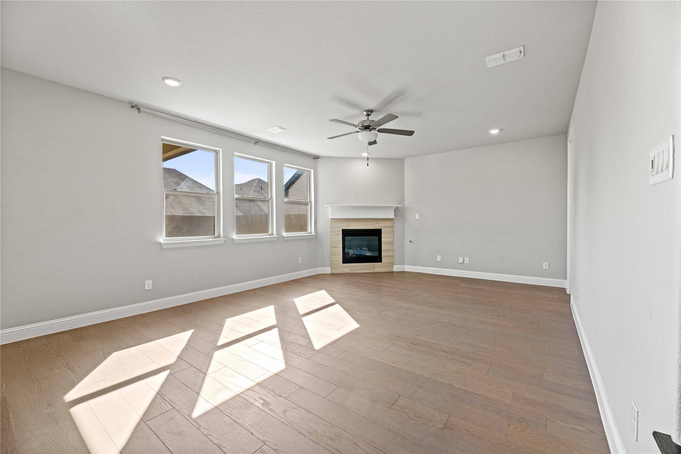 2148 Chapman Lane