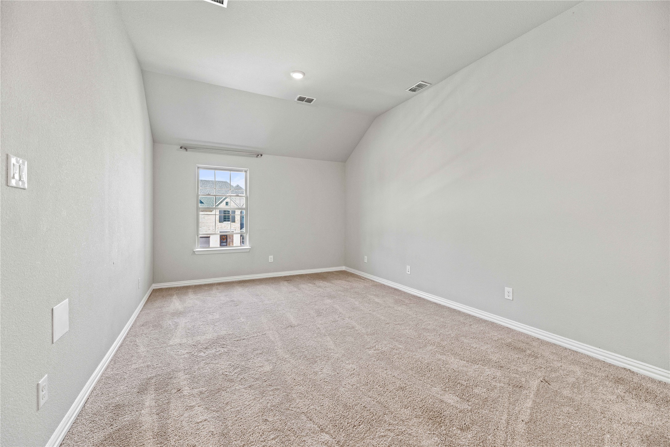 2148 Chapman Lane