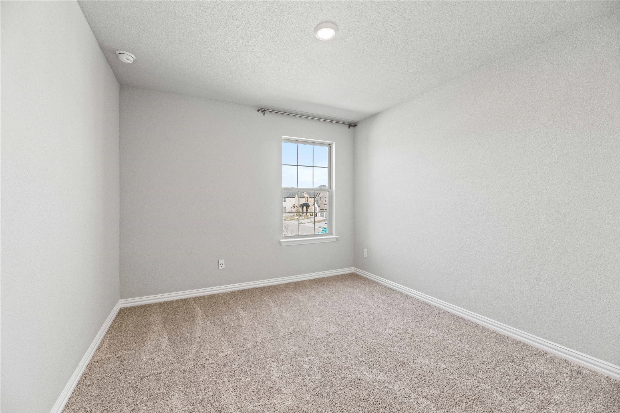 2148 Chapman Lane