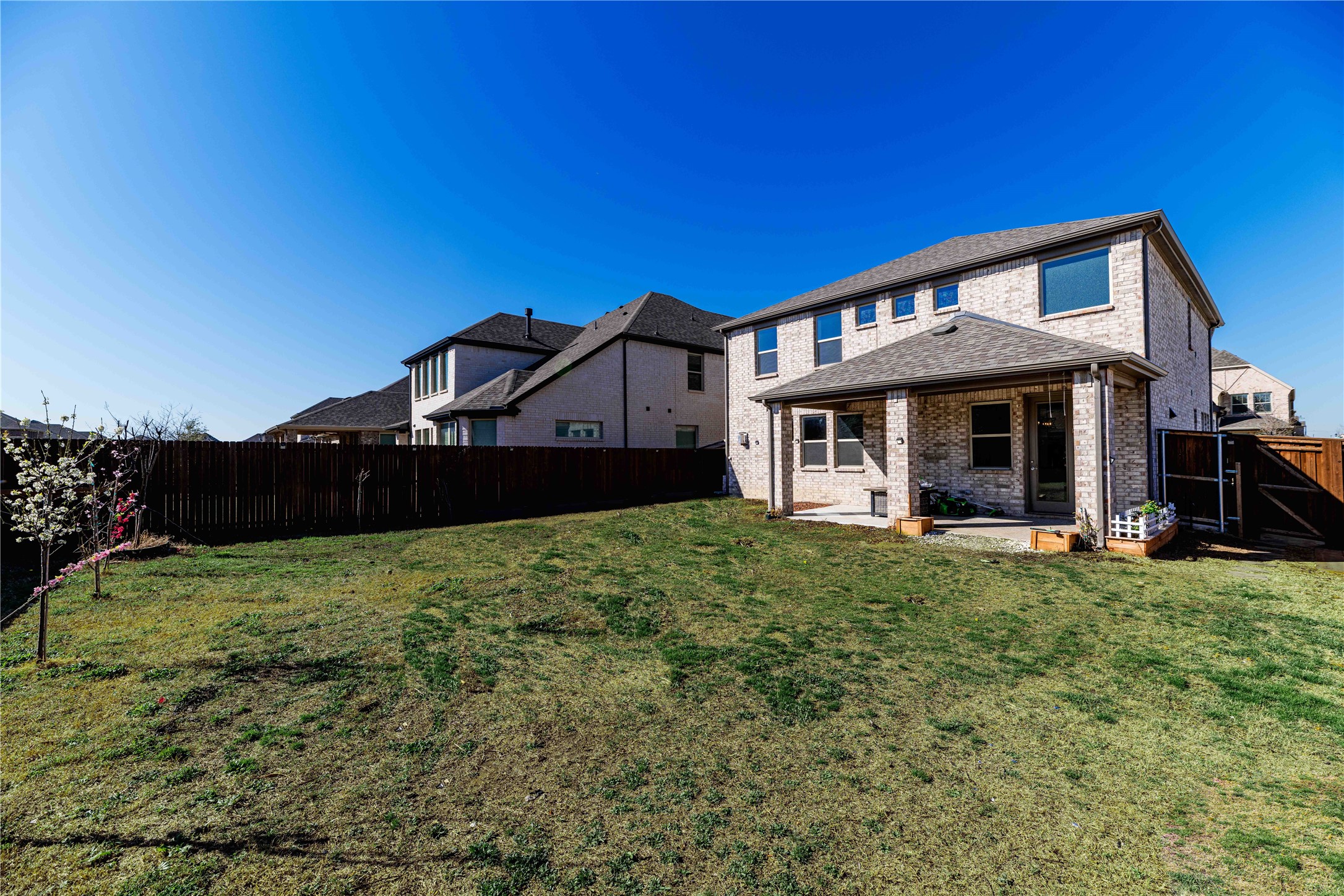 2148 Chapman Lane