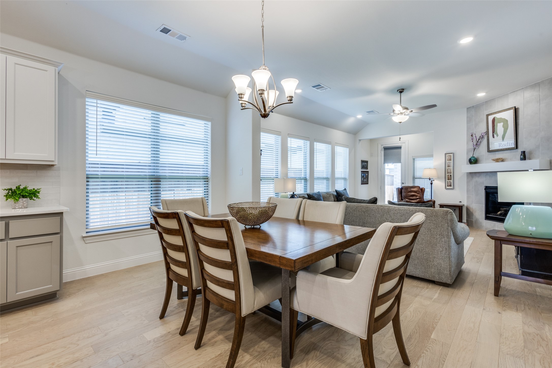 2816 Epping Way