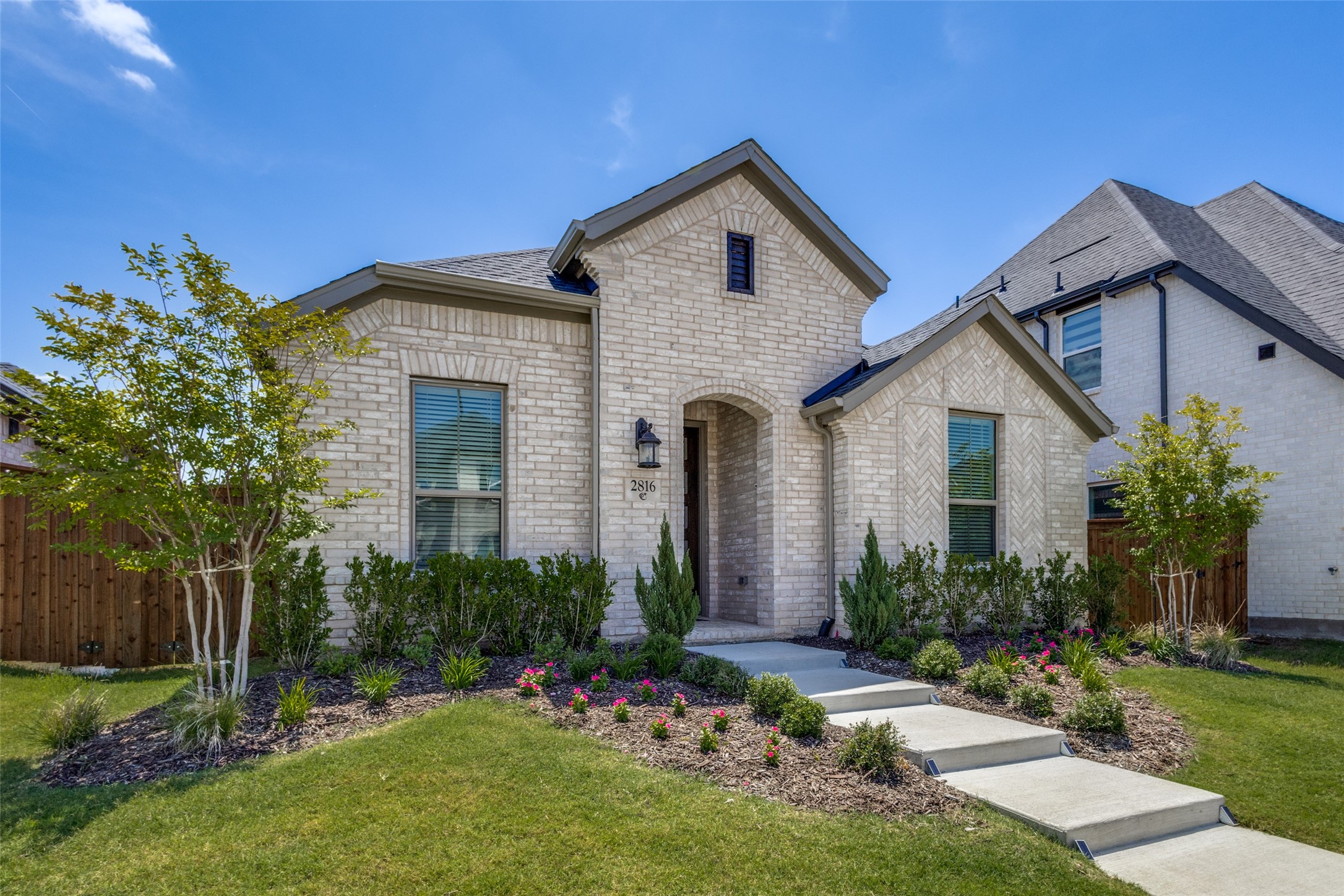 2816 Epping Way