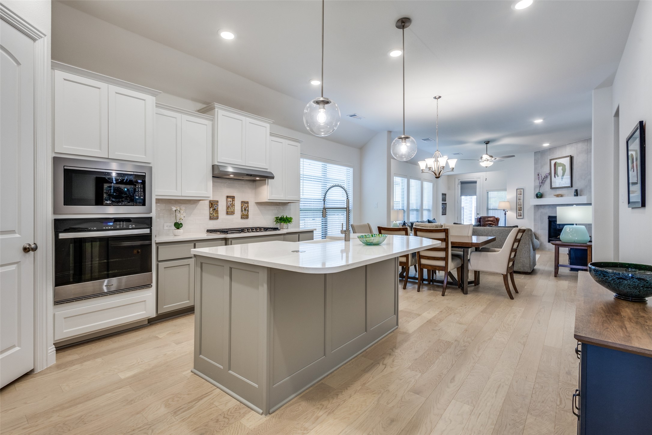 2816 Epping Way