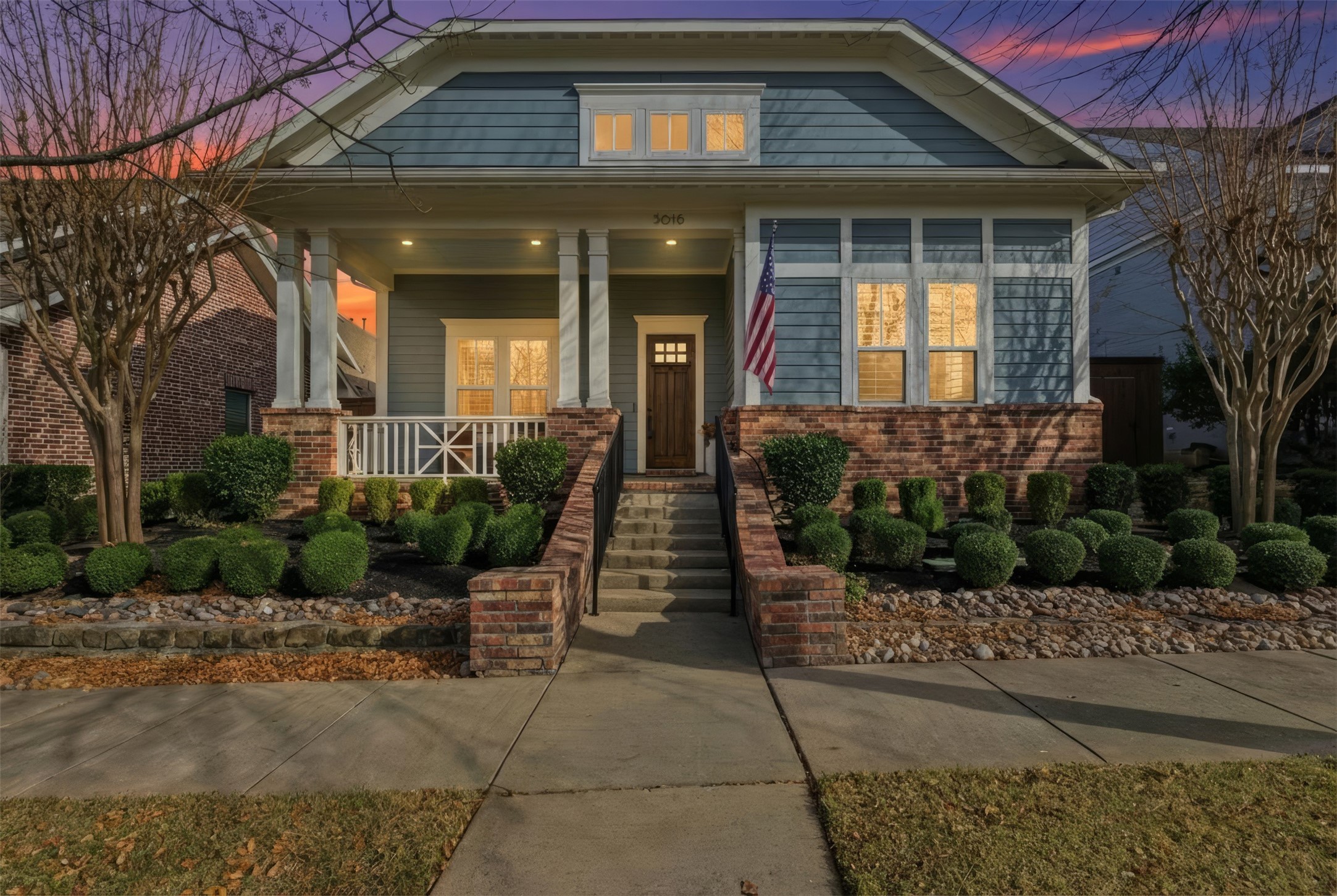 5016 Dickens Lane