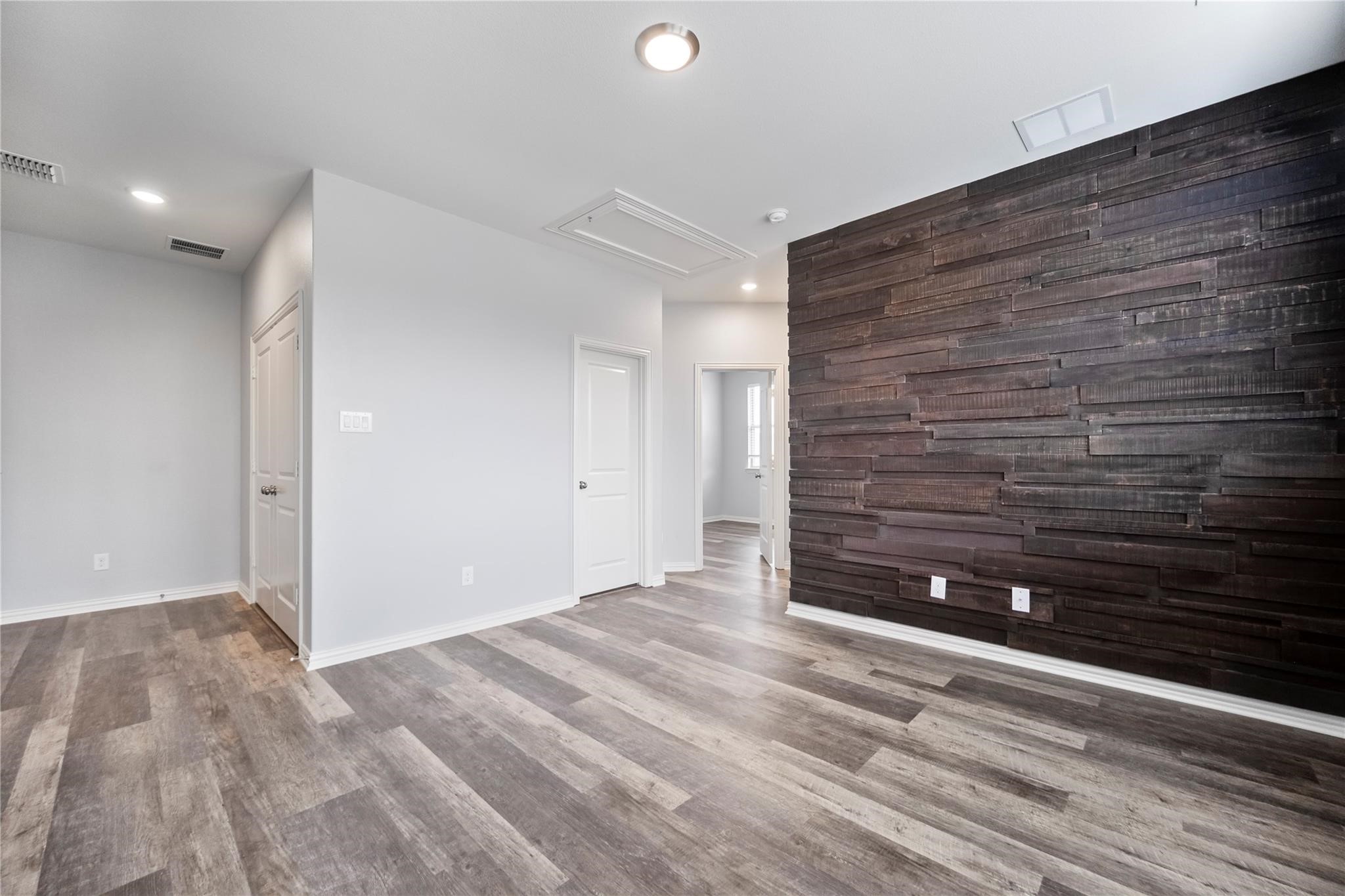 4701 Smokey Quartz Lane