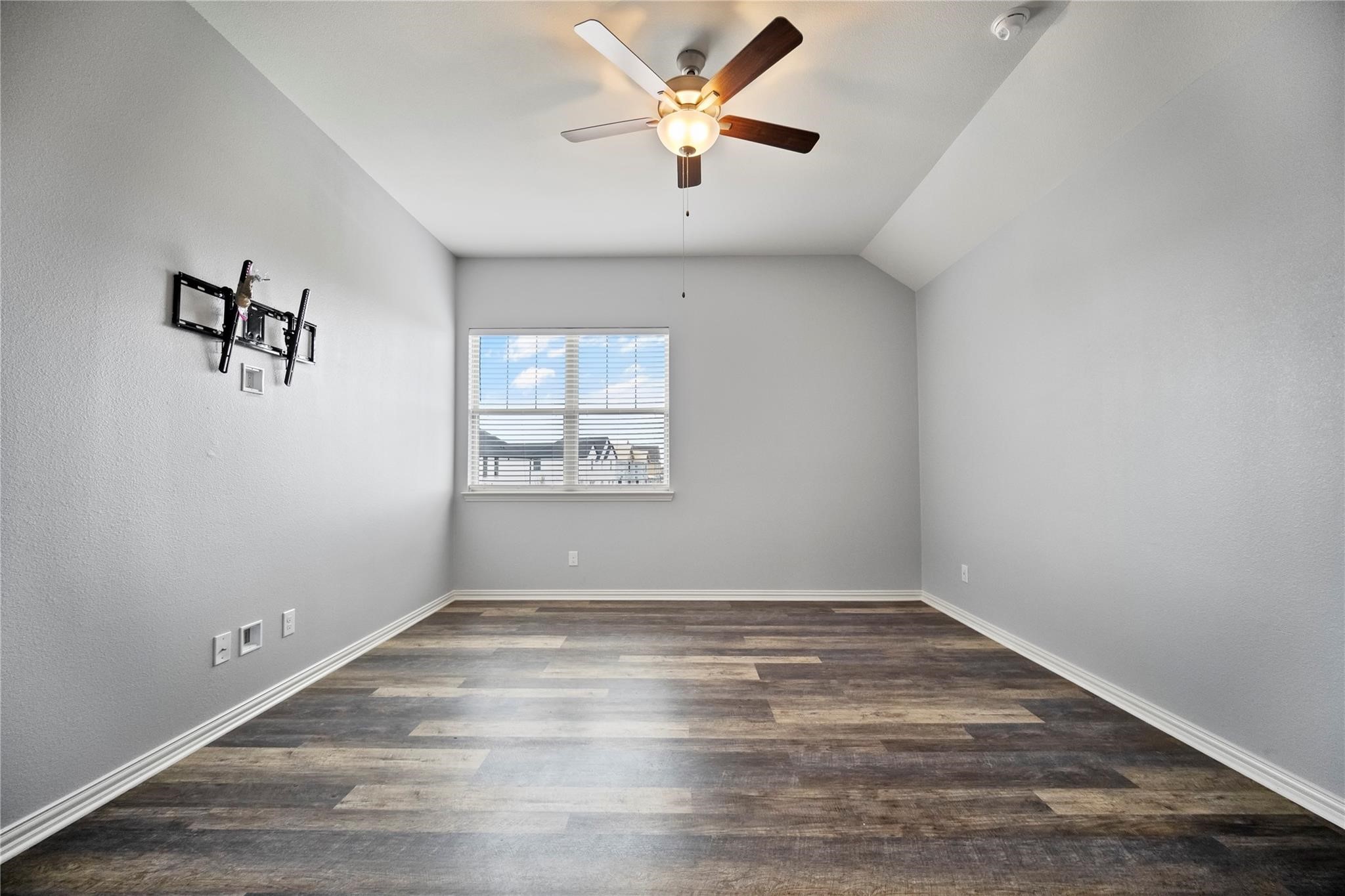 4701 Smokey Quartz Lane