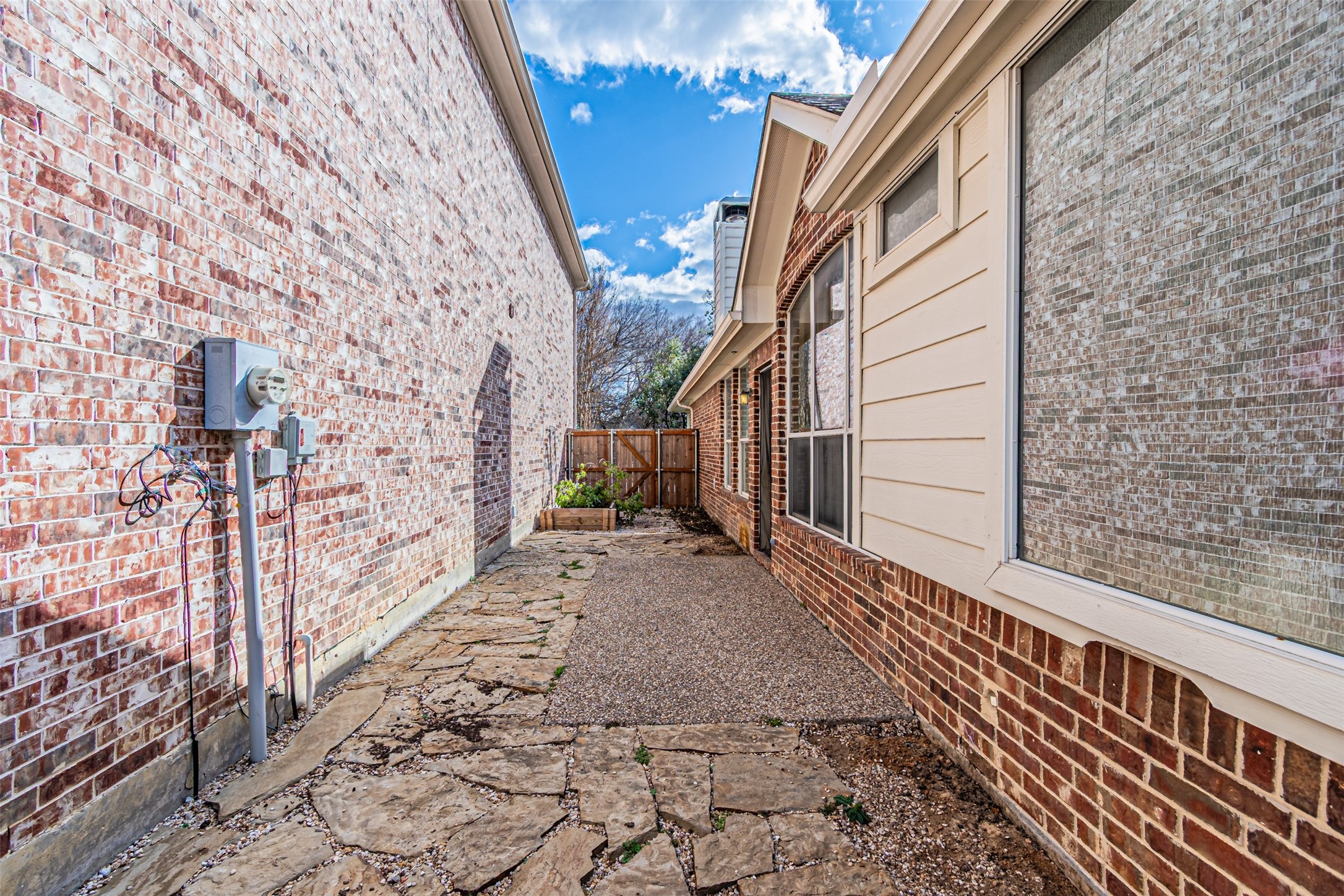 3290 Munstead Trail