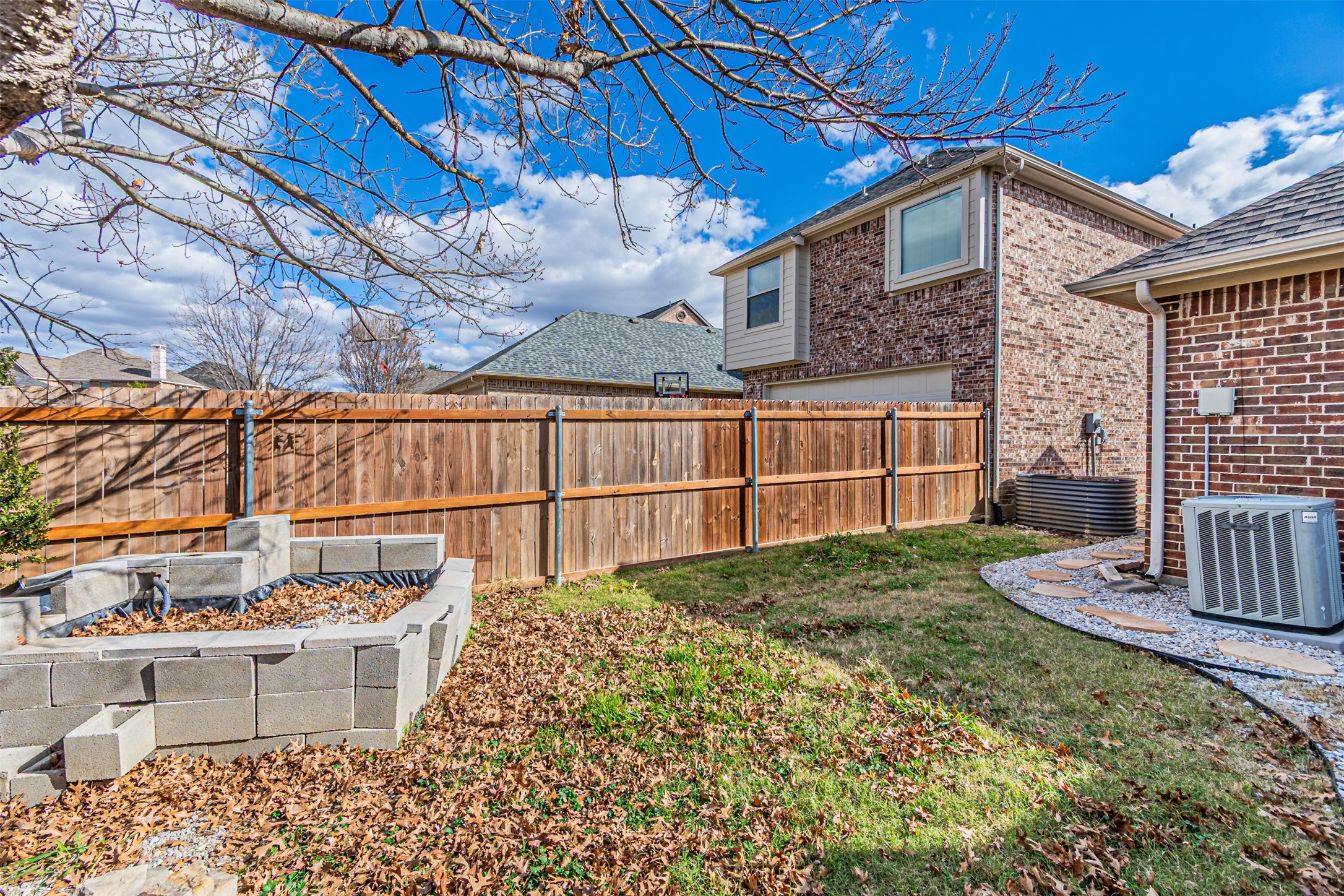 3290 Munstead Trail