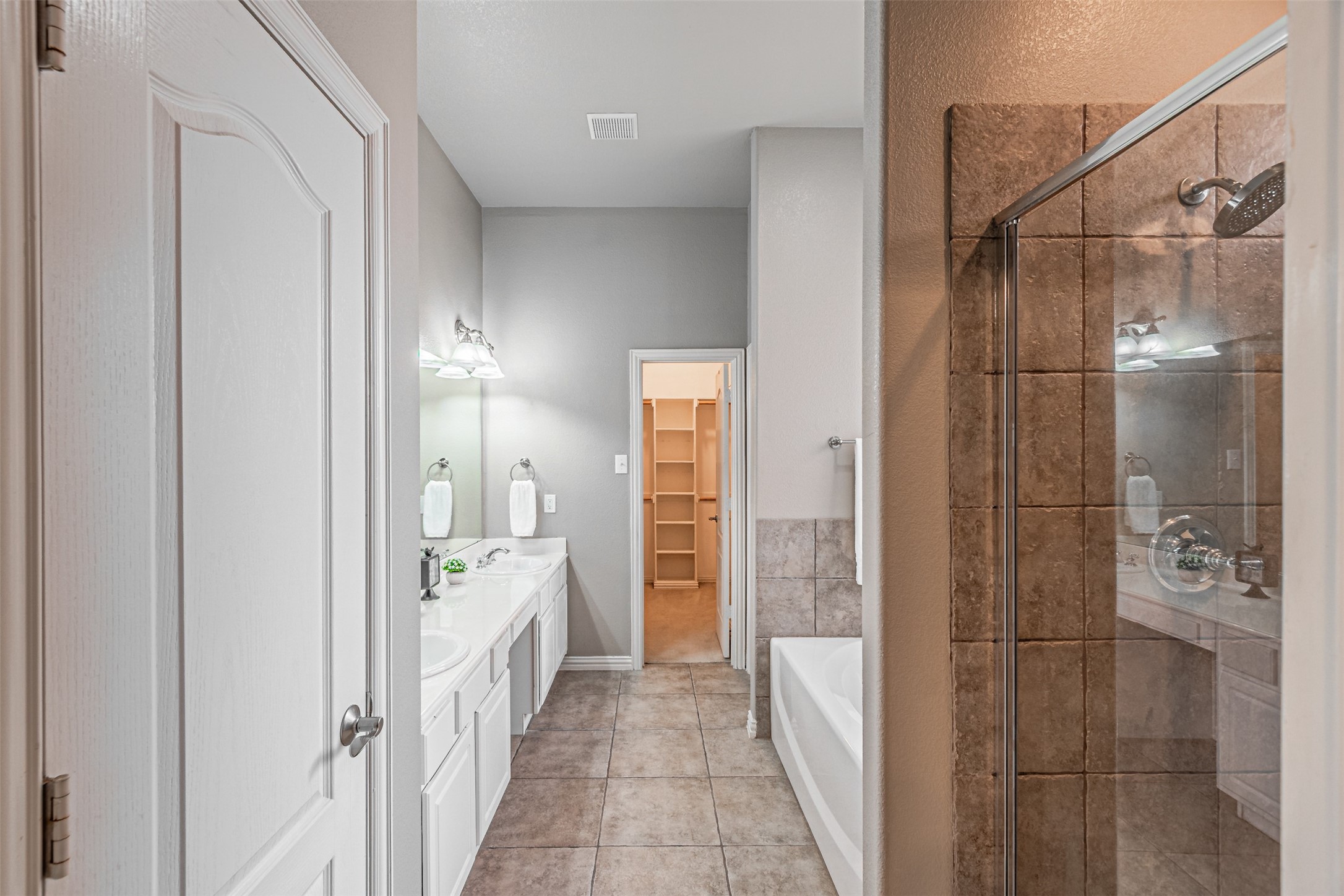 3290 Munstead Trail