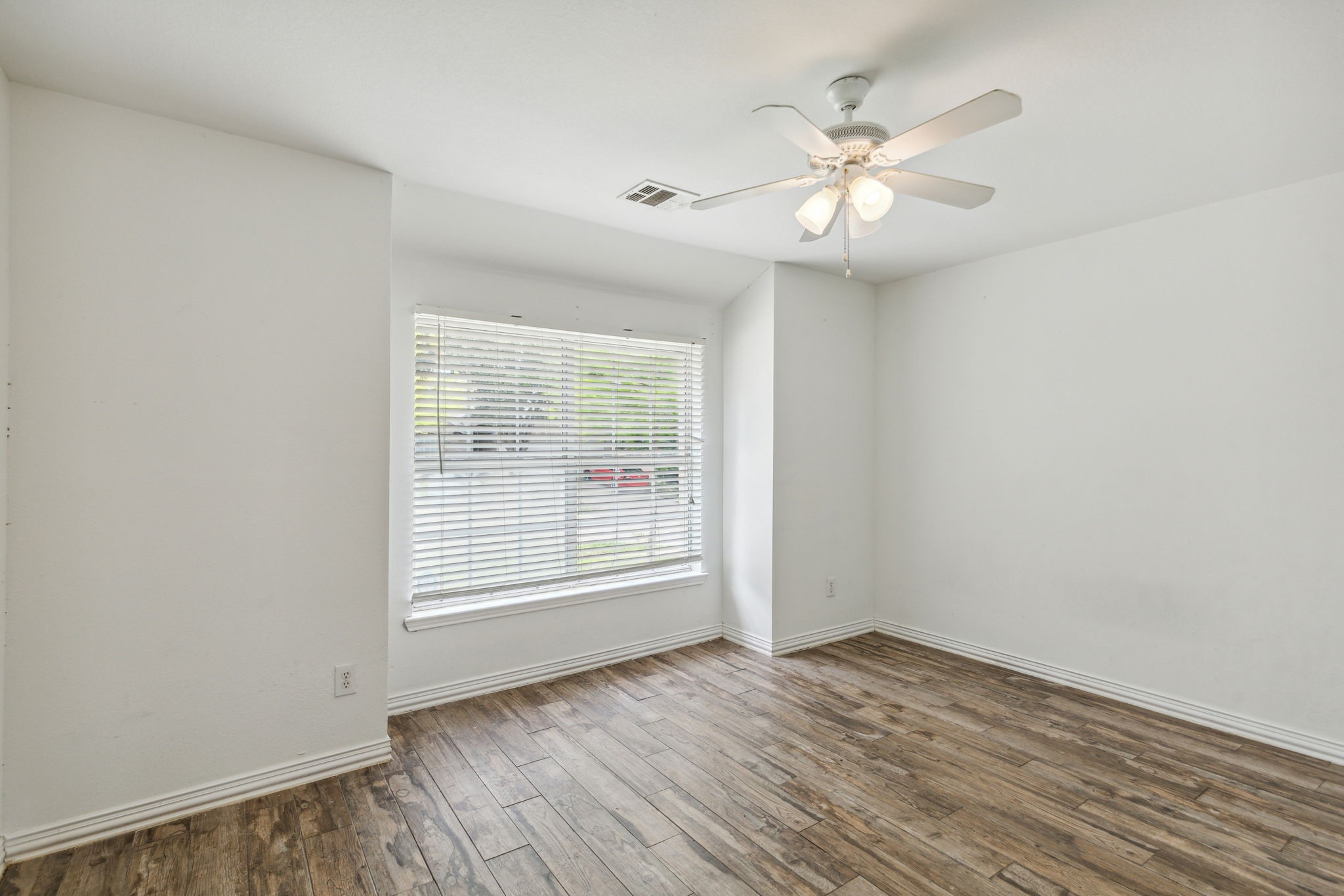 9212 Newport Lane