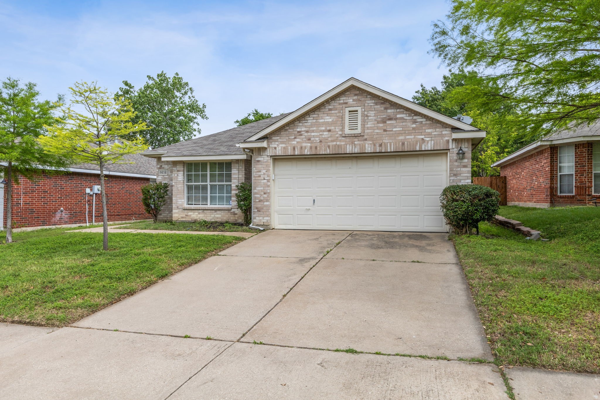 9212 Newport Lane