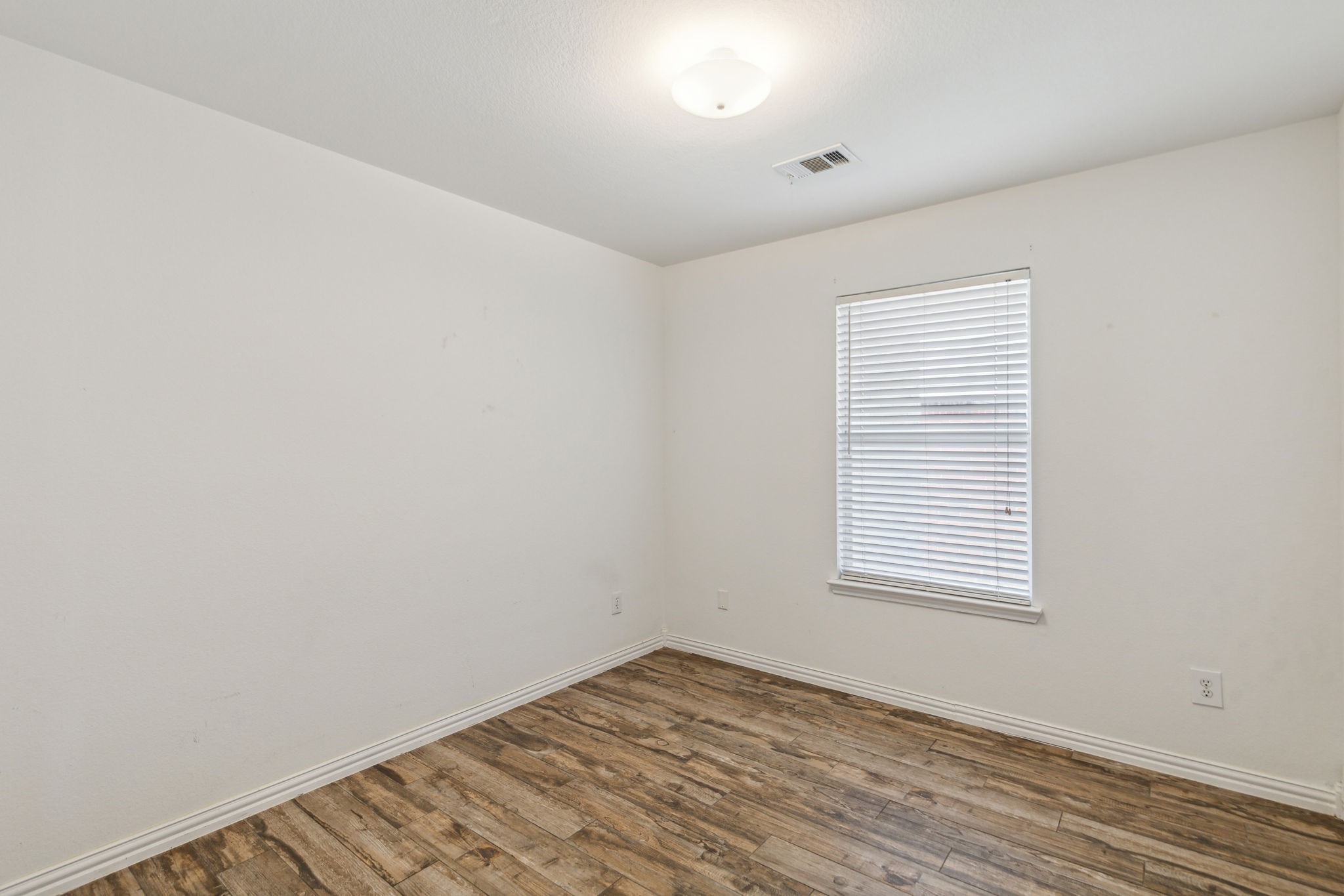 9212 Newport Lane