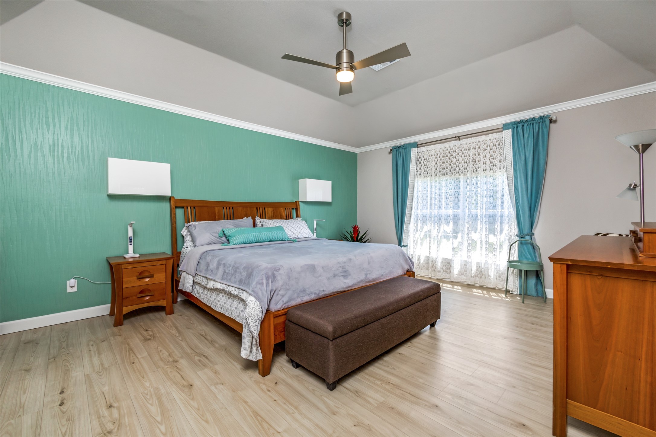 19122 Windmill Lane
