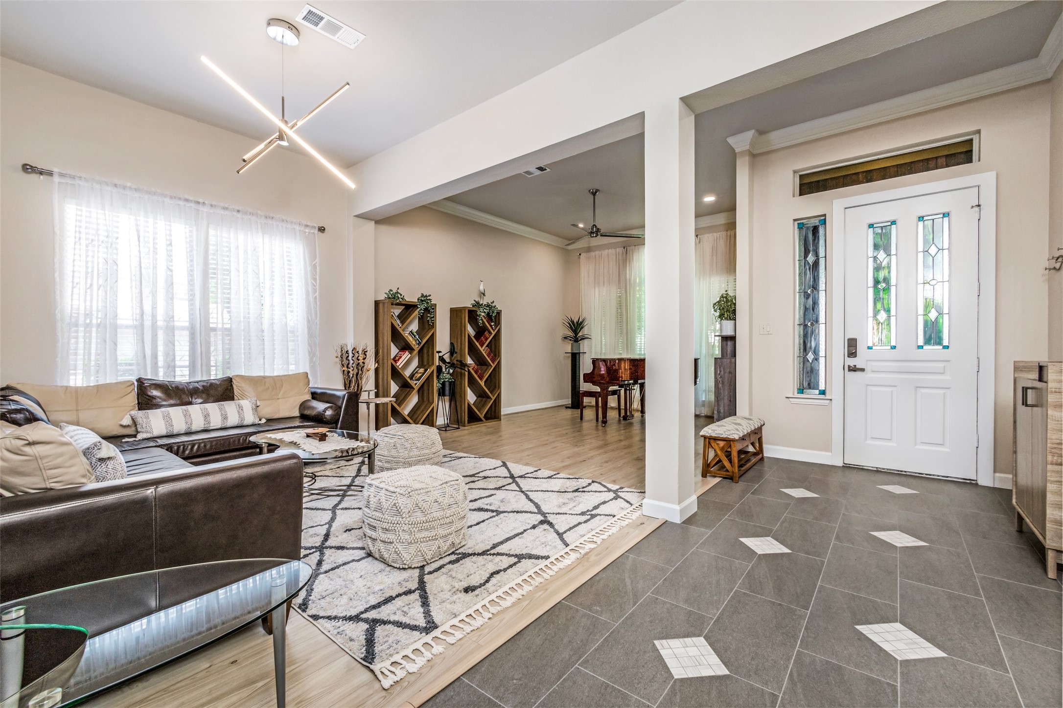 19122 Windmill Lane