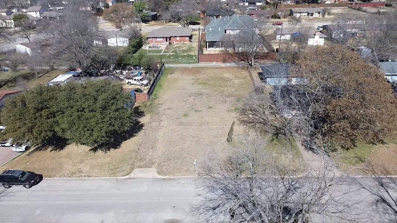 407 Maple Street