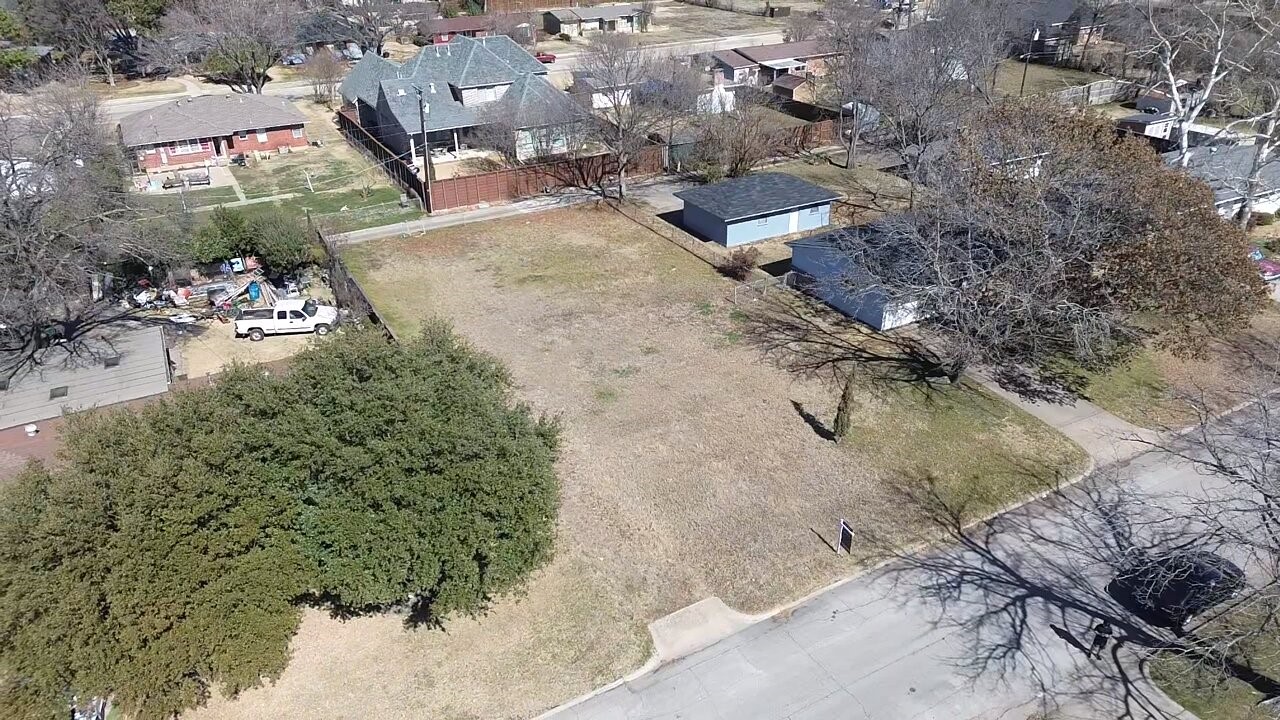 407 Maple Street