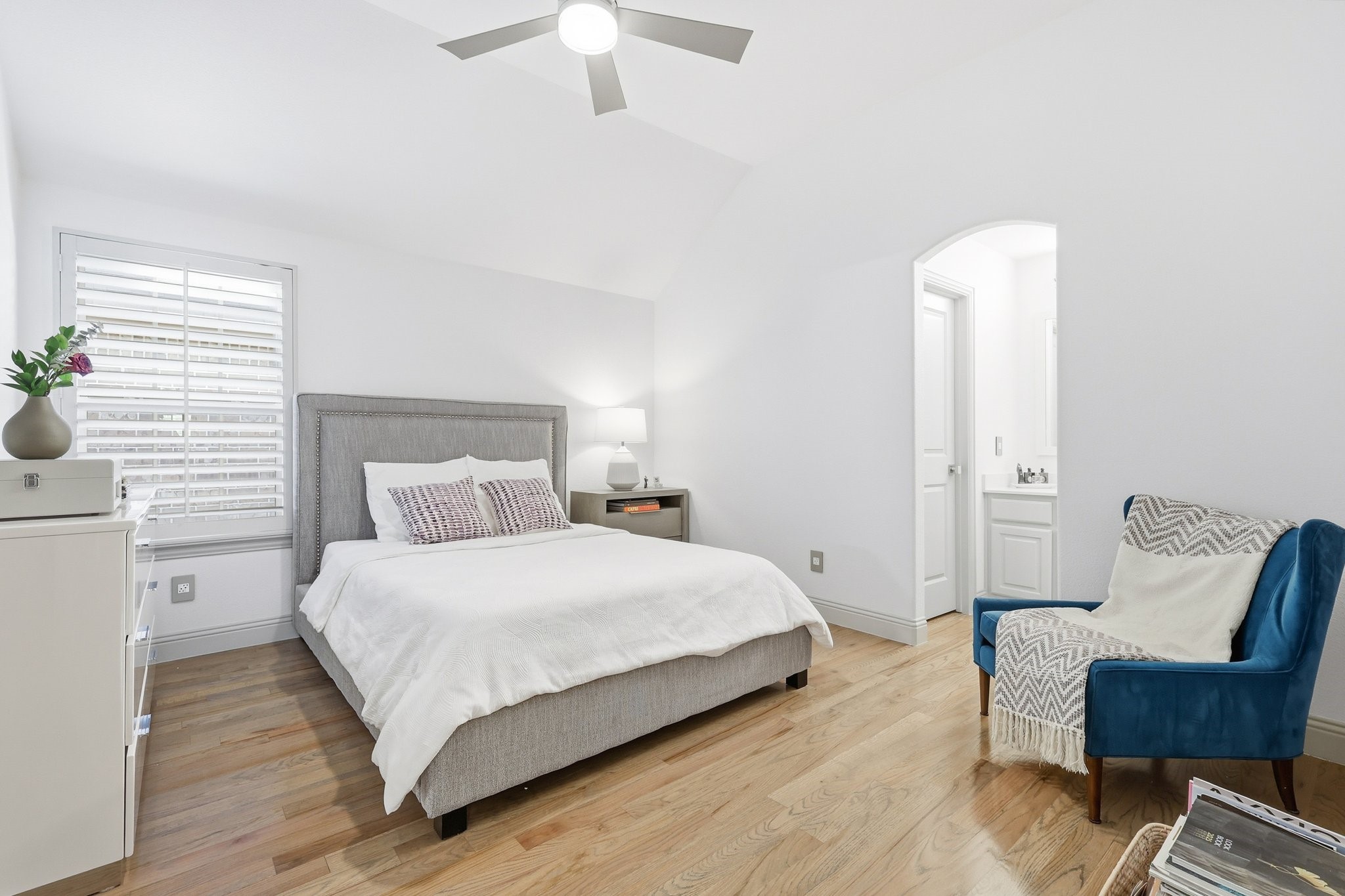 512 Highwood Trail
