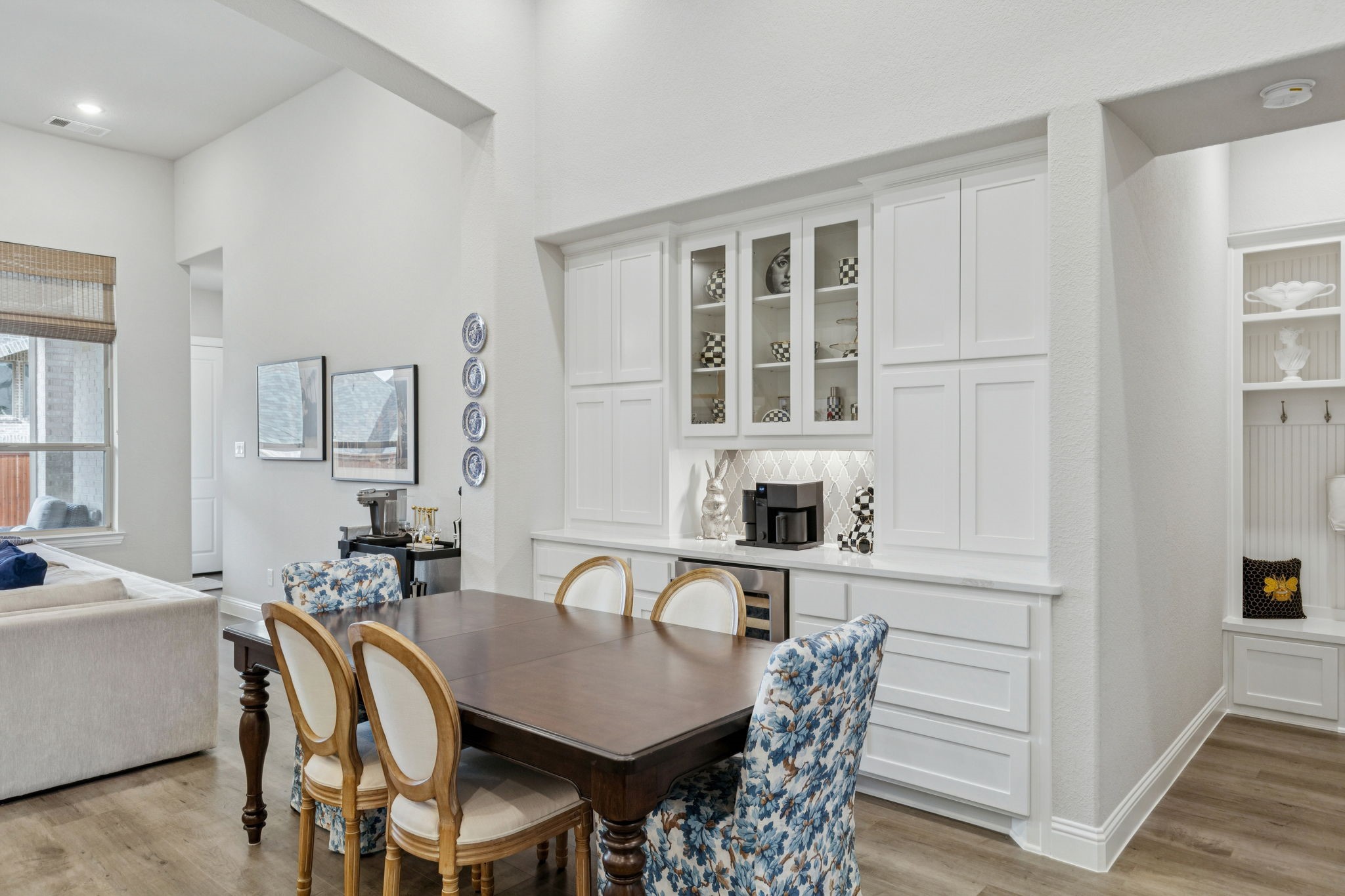 9301 Pecan Woods Trail